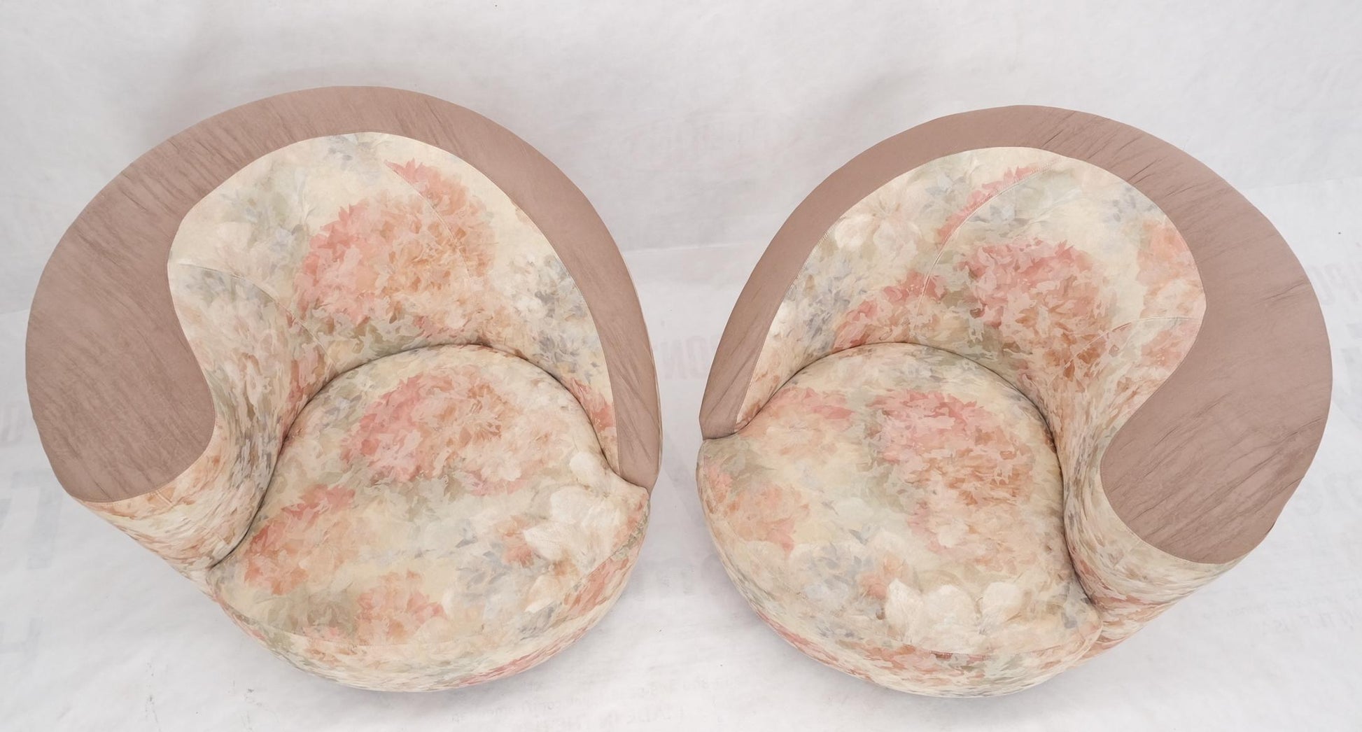 EstablishedLines Pair of Vladimir Kagan Two Tone Nautilus Lounge Chairs