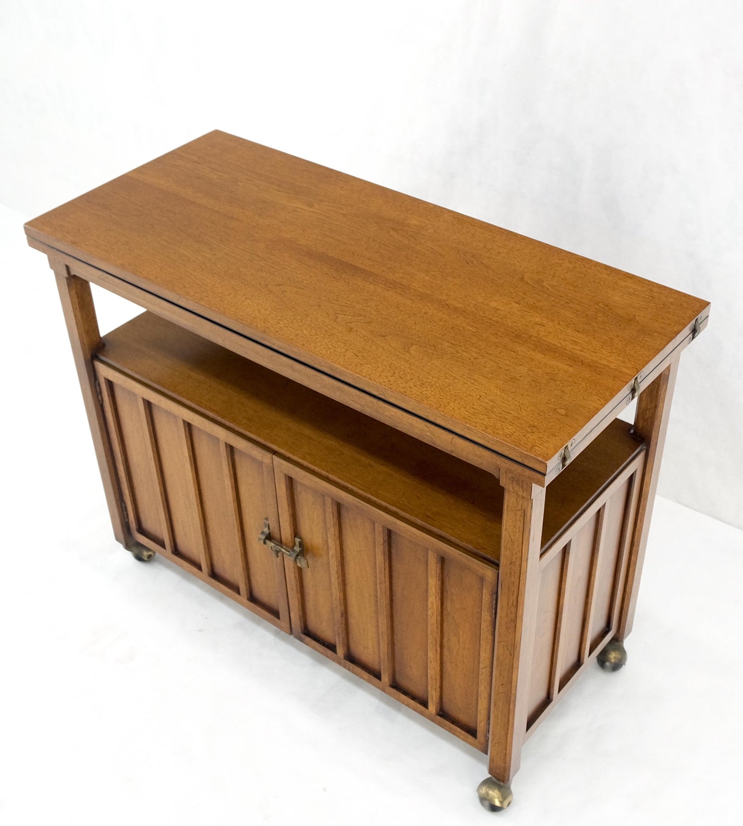 EstablishedLines Mid Century Modern Flip Top Black Laminate Serving Cart Bar Cabinet Wheels MINT!