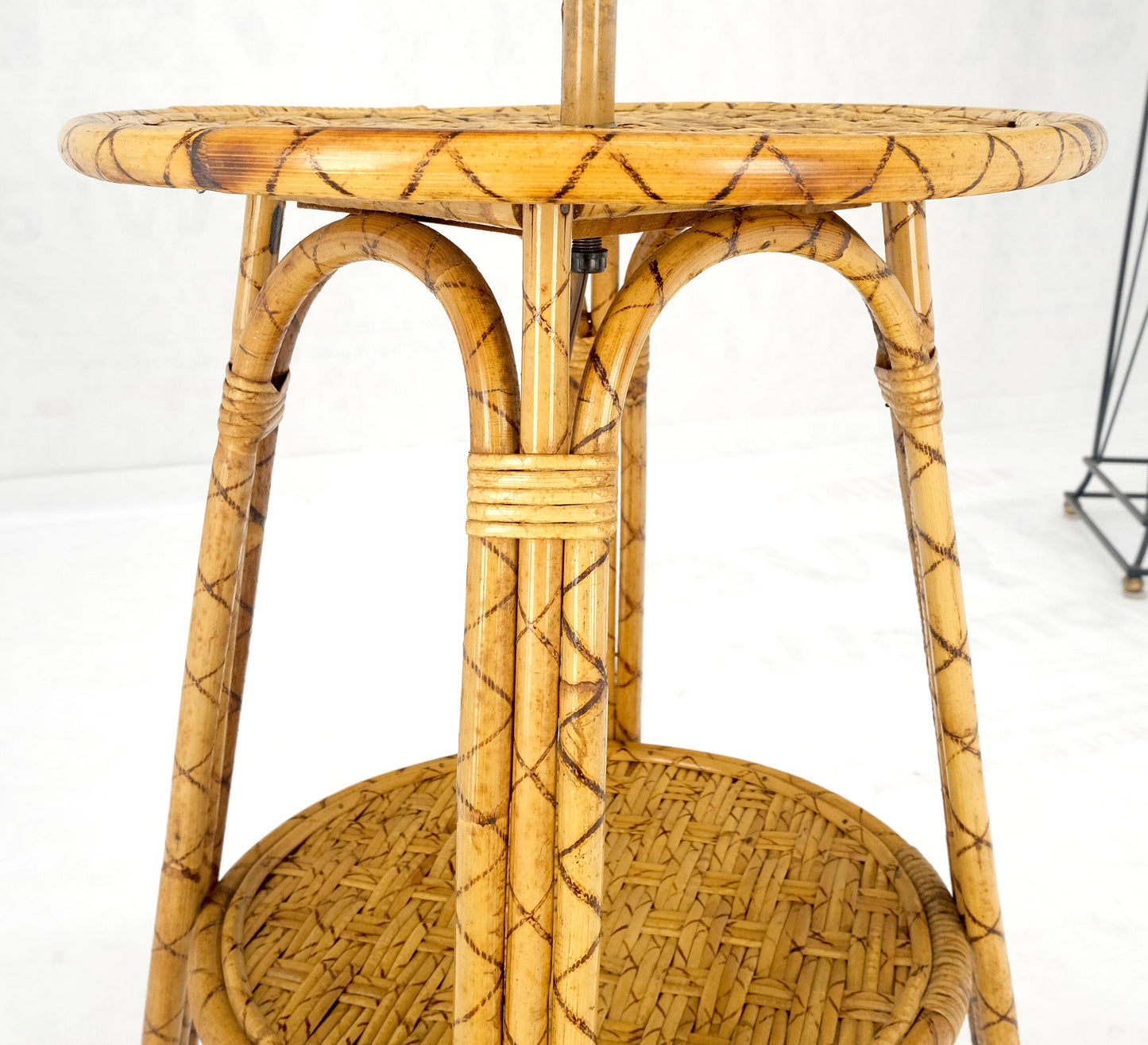 EstablishedLines Bamboo Rattan c1970s 4 Legged Two Tier Round Side Table Floor Lamp MINT!