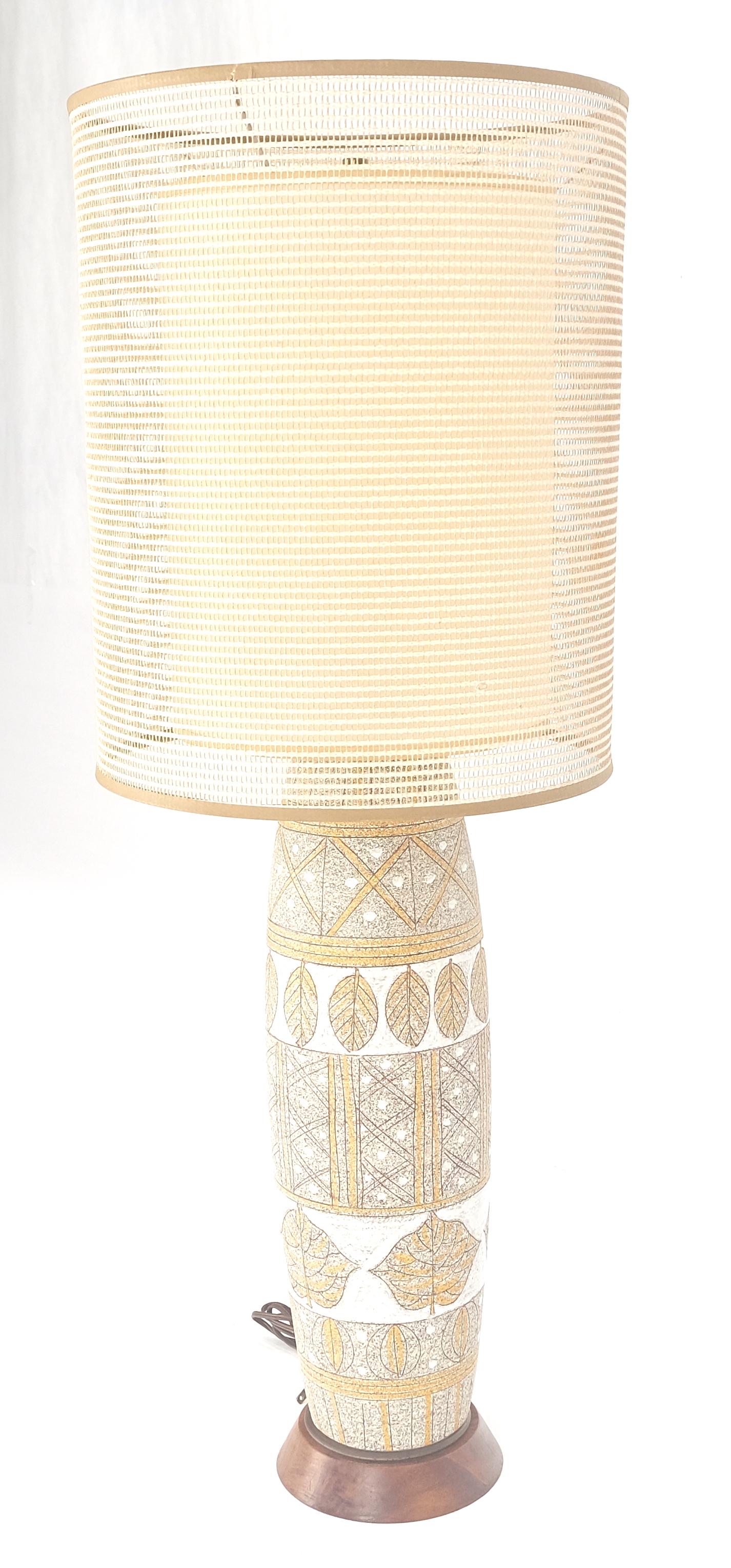 EstablishedLines Fratelli Fanciullacci  Ramor Pottery Table Lamp Original Shade Walnut Base MINT