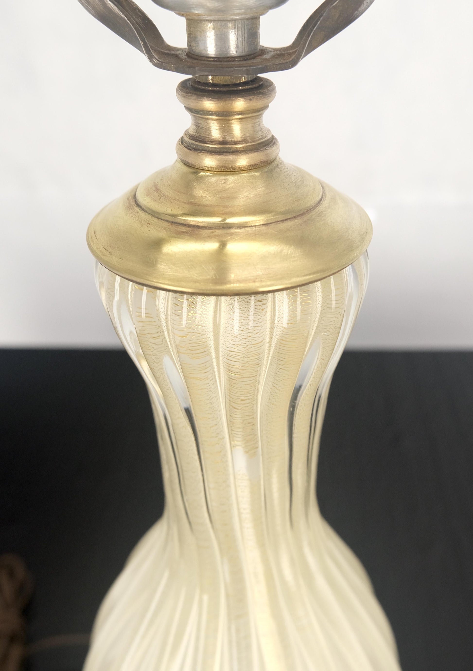 EstablishedLines Off White Beige Bottle Shape Murano Glass Table Lamp MINT!