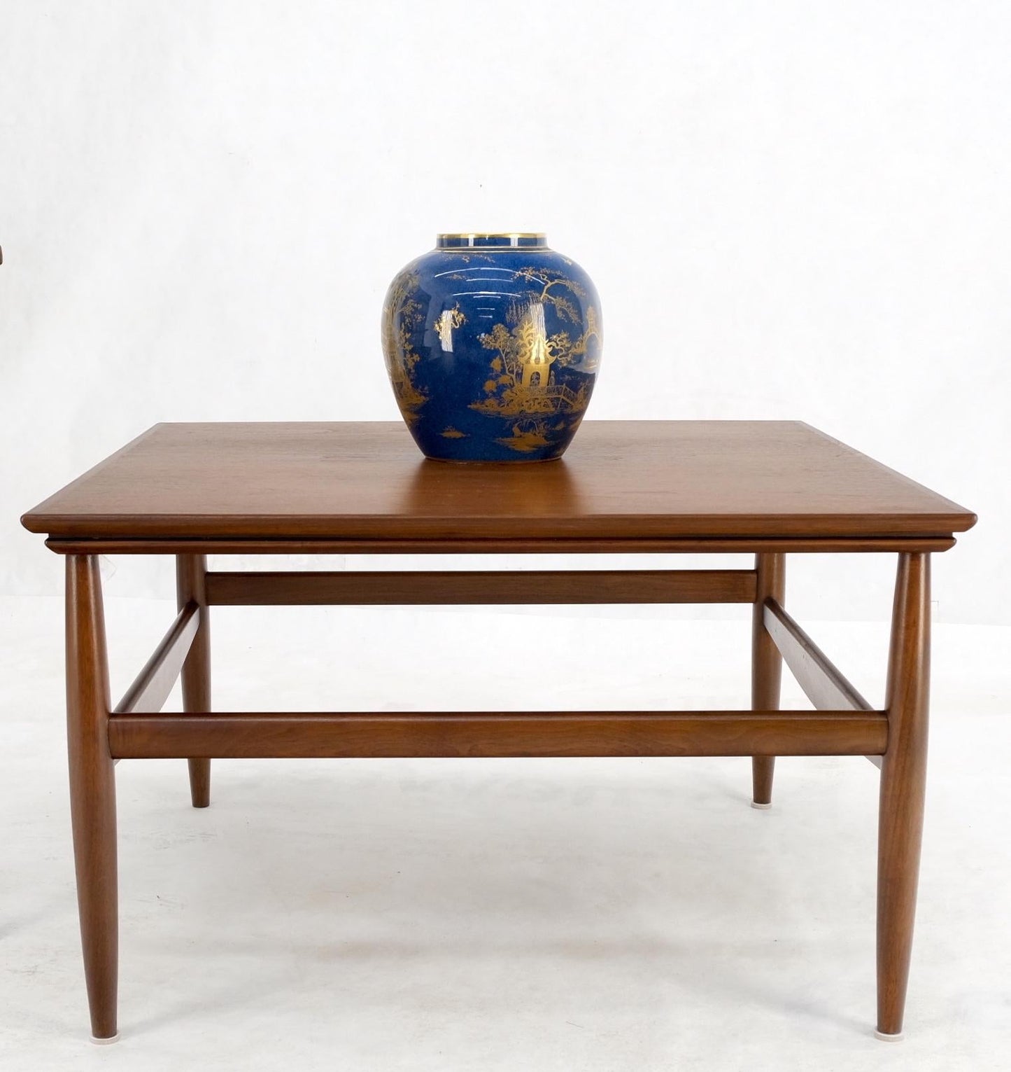 EstablishedLines Danish Mid Century Modern Oiled Walnut Dowel Legs Square Coffee Table Mint!
