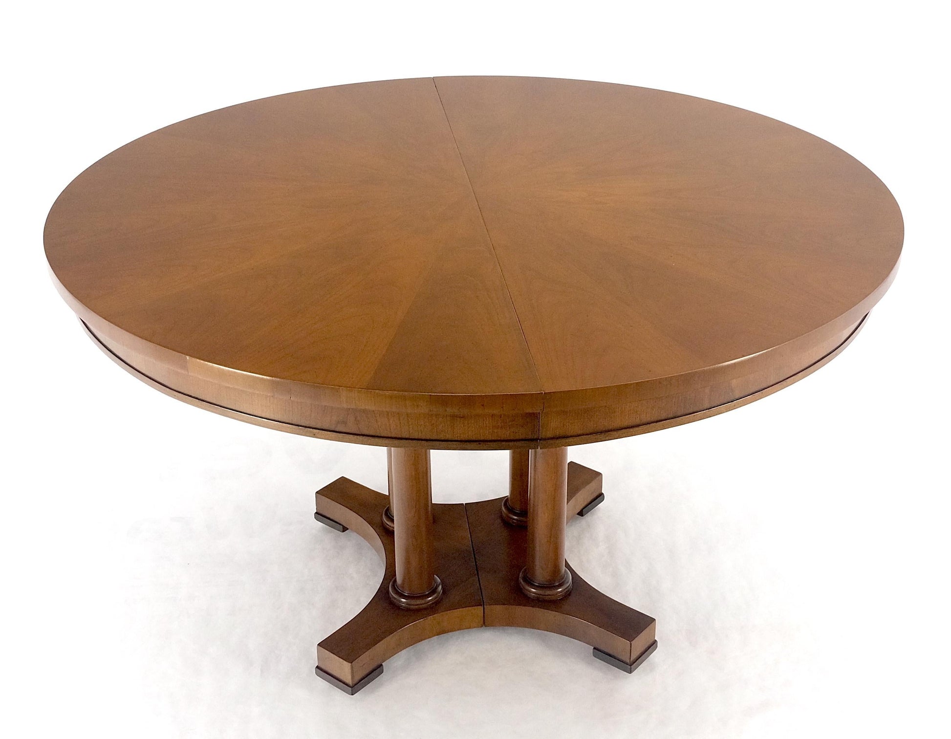 EstablishedLines Baker Round Racetrack Single Pedestal Base Two Leave Fruitwood Dining Table MINT