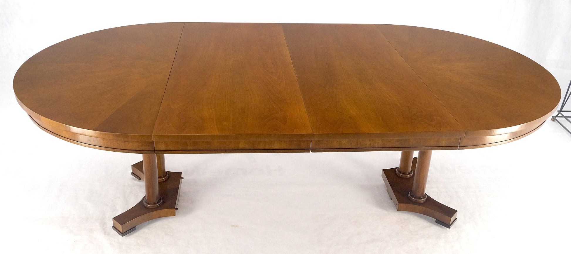 EstablishedLines Baker Round Racetrack Single Pedestal Base Two Leave Fruitwood Dining Table MINT