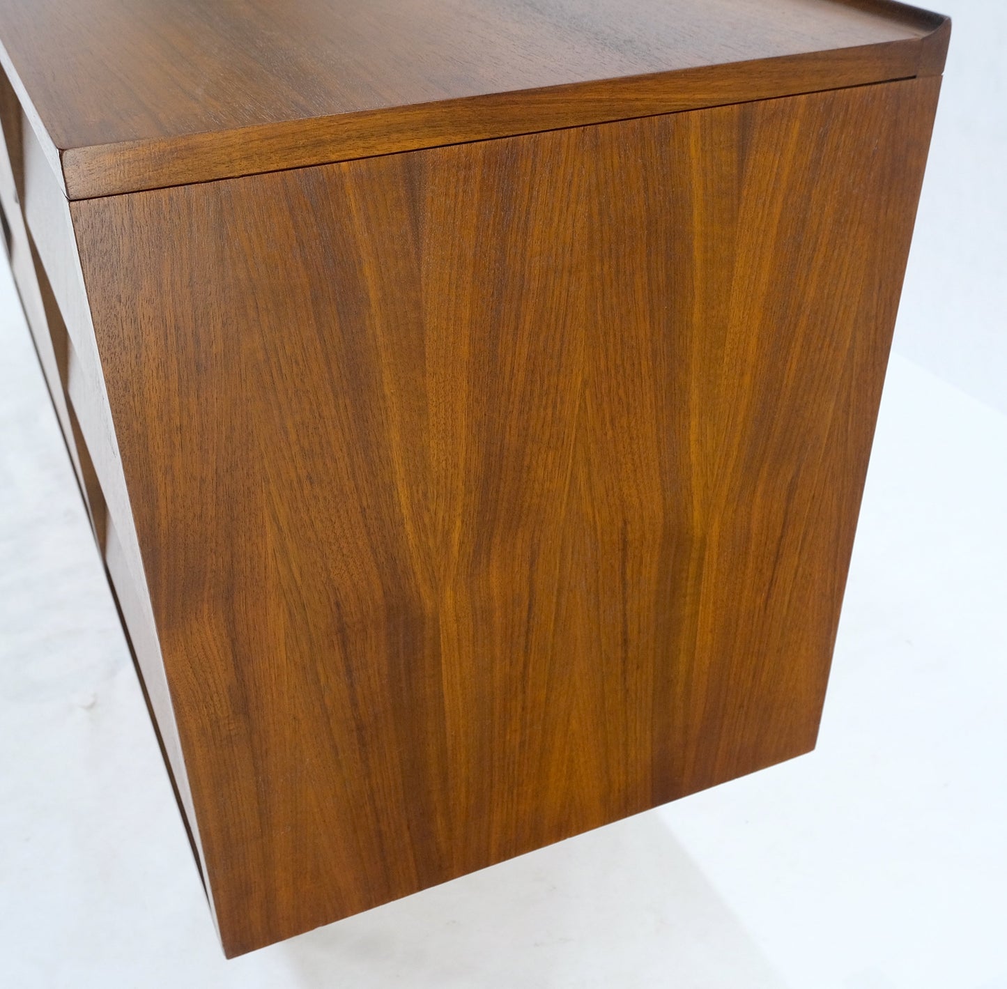 EstablishedLines Louver Front 9 Drawers Long Credenza Dresser American Mid-Century Modern Mint!