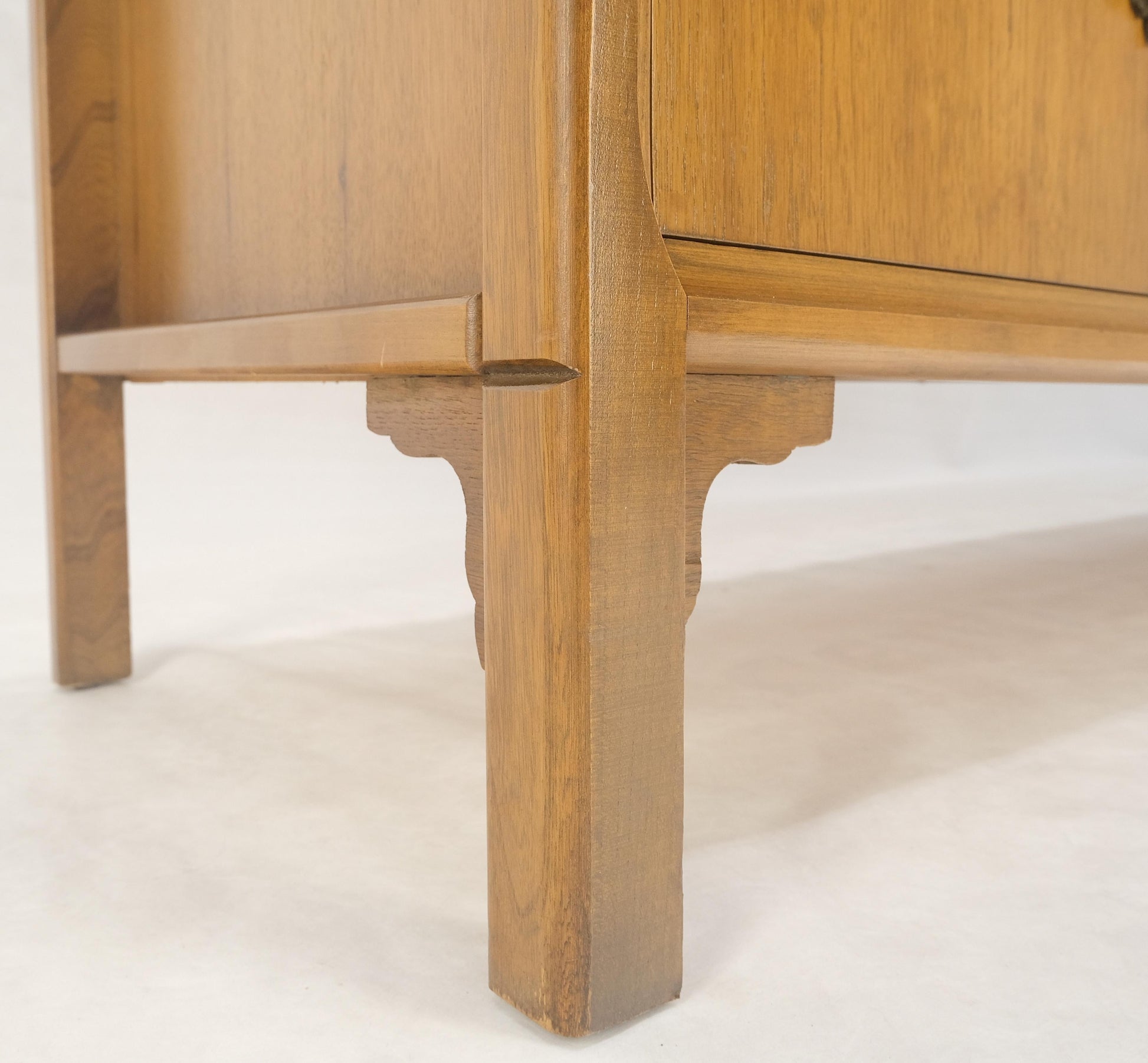 EstablishedLines Asian Inspired Light Walnut 9 Drawers Long Mid Century Dresser Credenza MINT!