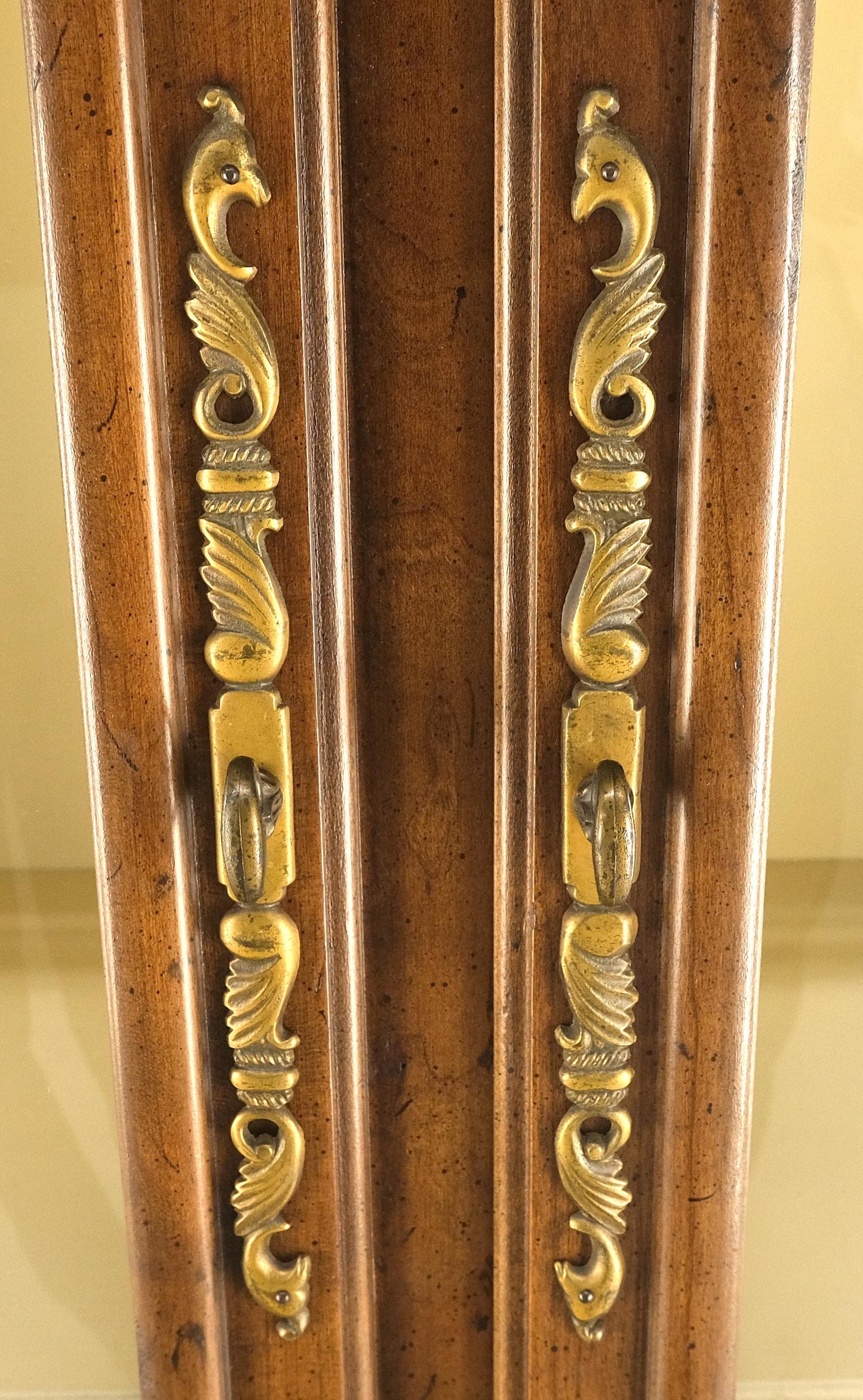 EstablishedLines 7' Tall Bubble Glass Double Doors Adjustable Shelves Bookcase Display Cabinet