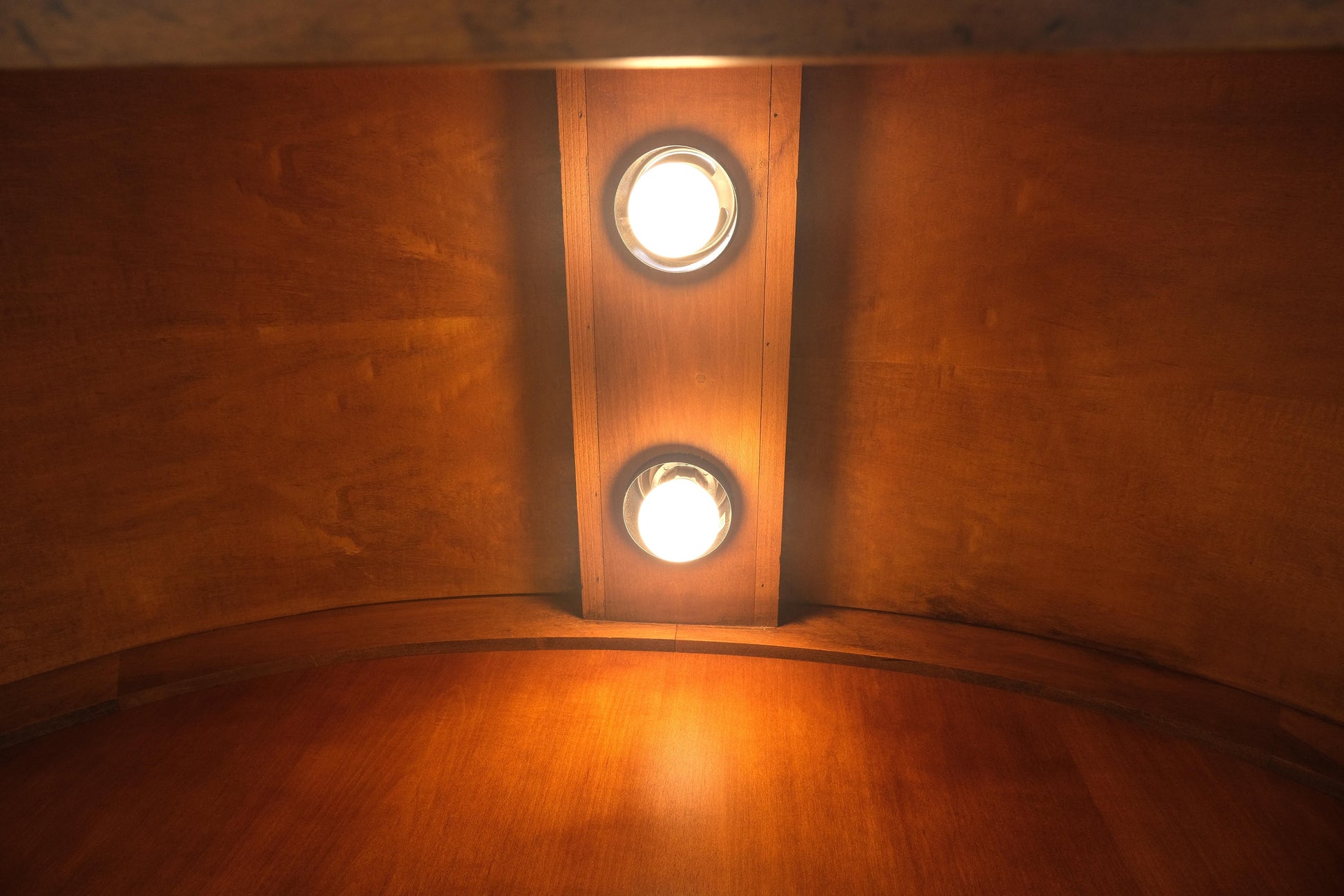 EstablishedLines Henredon Sunrise Dome Shape 2 Glass Door Lighted Shelves Curio Display Cabinet