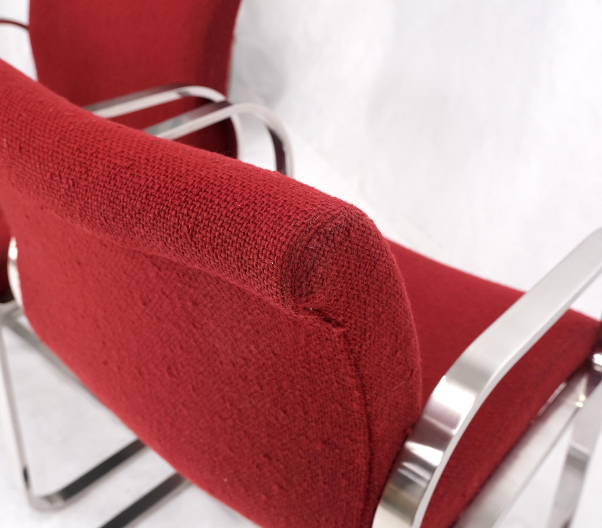 EstablishedLines Pair Heavy Solid Stainless Steel Formed Bend Frame Side Lounge Chairs Red Uphols