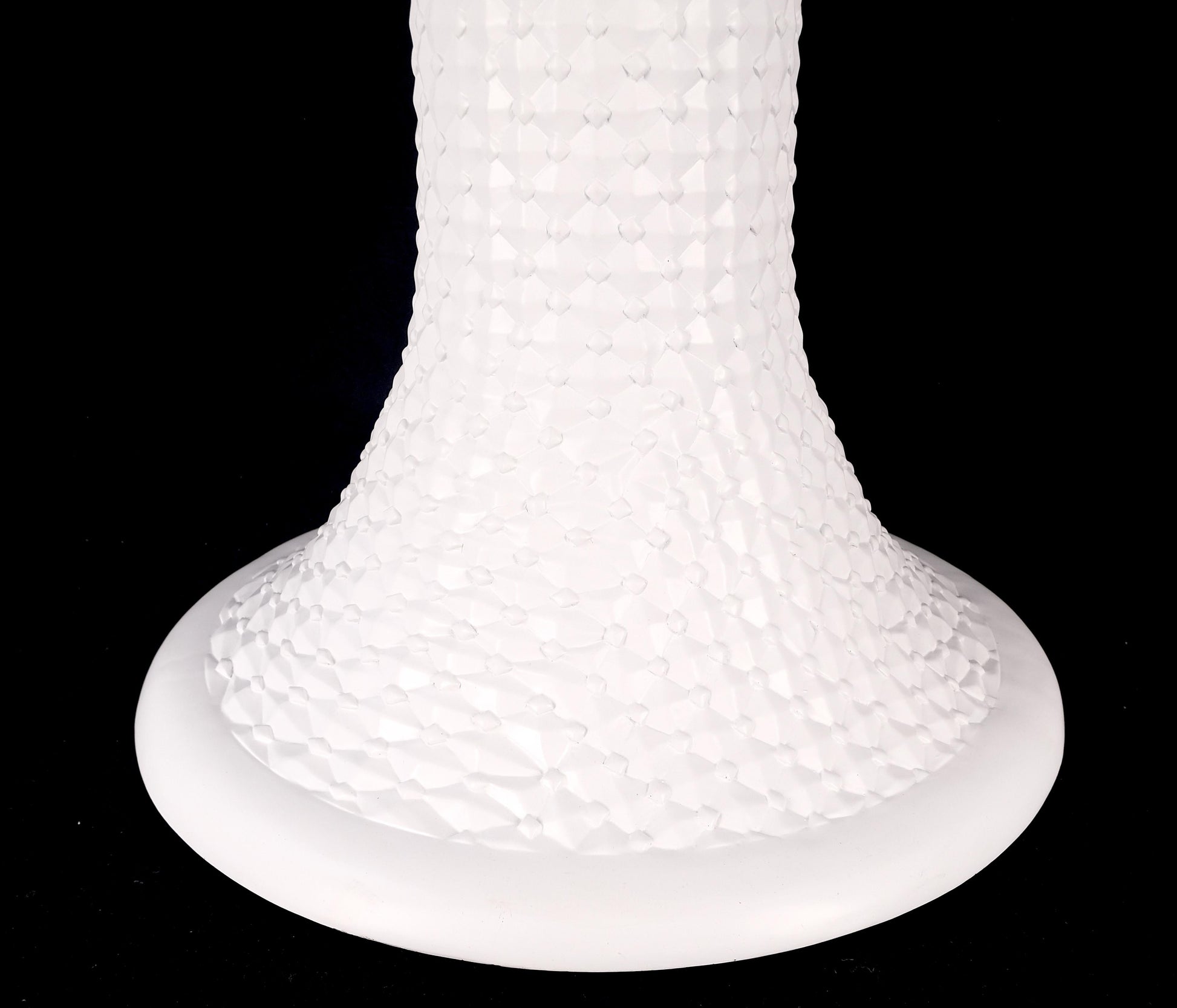 EstablishedLines Round White Marble 1" Thick Top Diamond Pattern Texture Composition Tulip Shape
