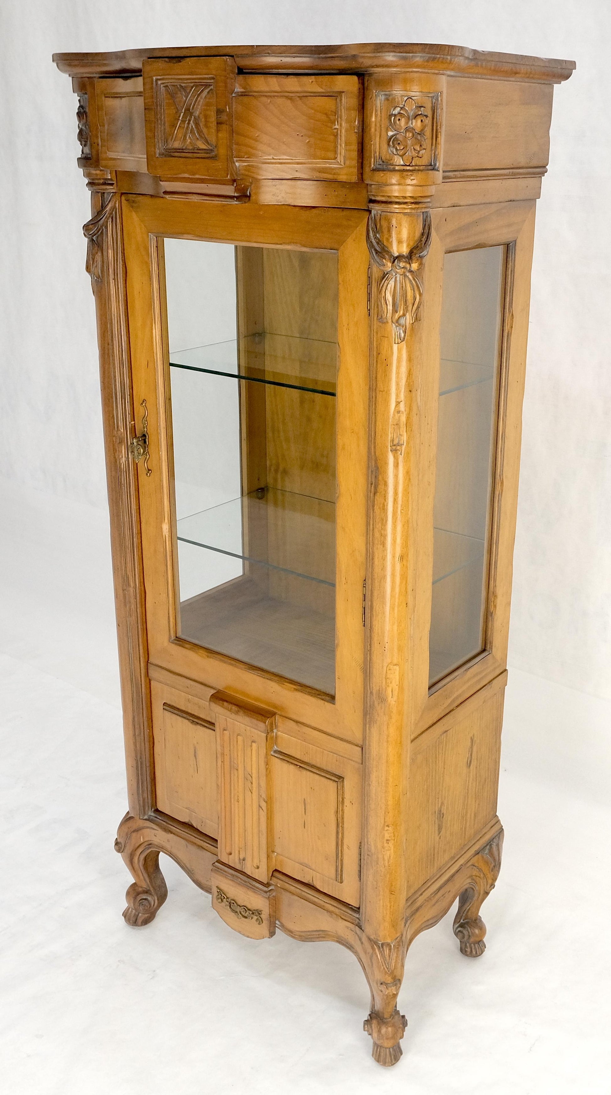 EstablishedLines Compact Regency One Door Carved 26" Wide 3 Tier Italian Curio Cabinet MINT