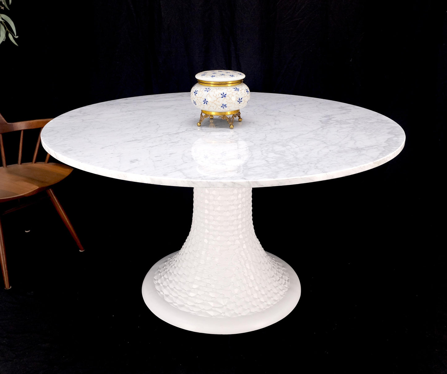 EstablishedLines Round White Marble 1" Thick Top Diamond Pattern Texture Composition Tulip Shape