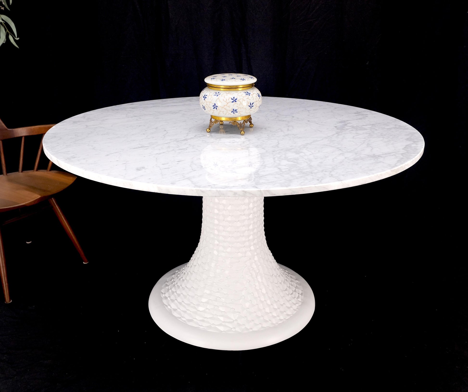 EstablishedLines Round White Marble 1" Thick Top Diamond Pattern Texture Composition Tulip Shape