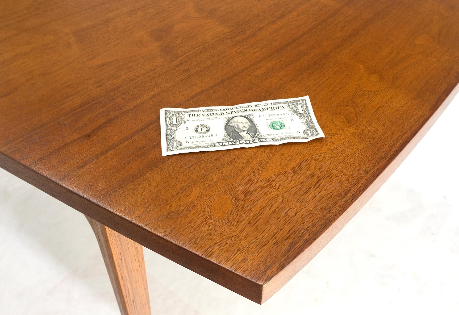 EstablishedLines Tapered Legs Walnut 3 Leaves Danish Mid Century 66" Long Dining Table MINT!