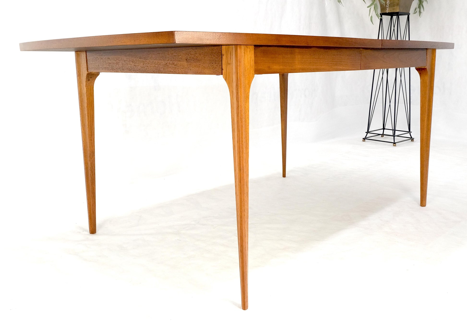 EstablishedLines Tapered Legs Walnut 3 Leaves Danish Mid Century 66" Long Dining Table MINT!