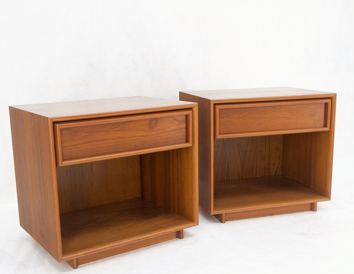 EstablishedLines Pair of Mid Century Danish Modern Teak One Drawer Nightstands End Tables MINT!