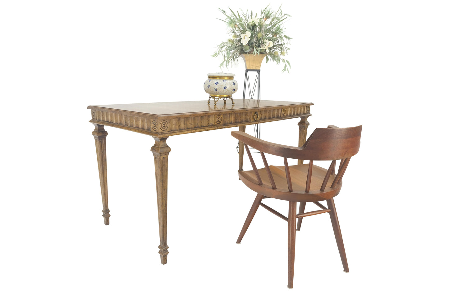 EstablishedLines Heritage Henredon Scalloped Edge Olive Burl Wood Top Desk One Drawer Table MINT!