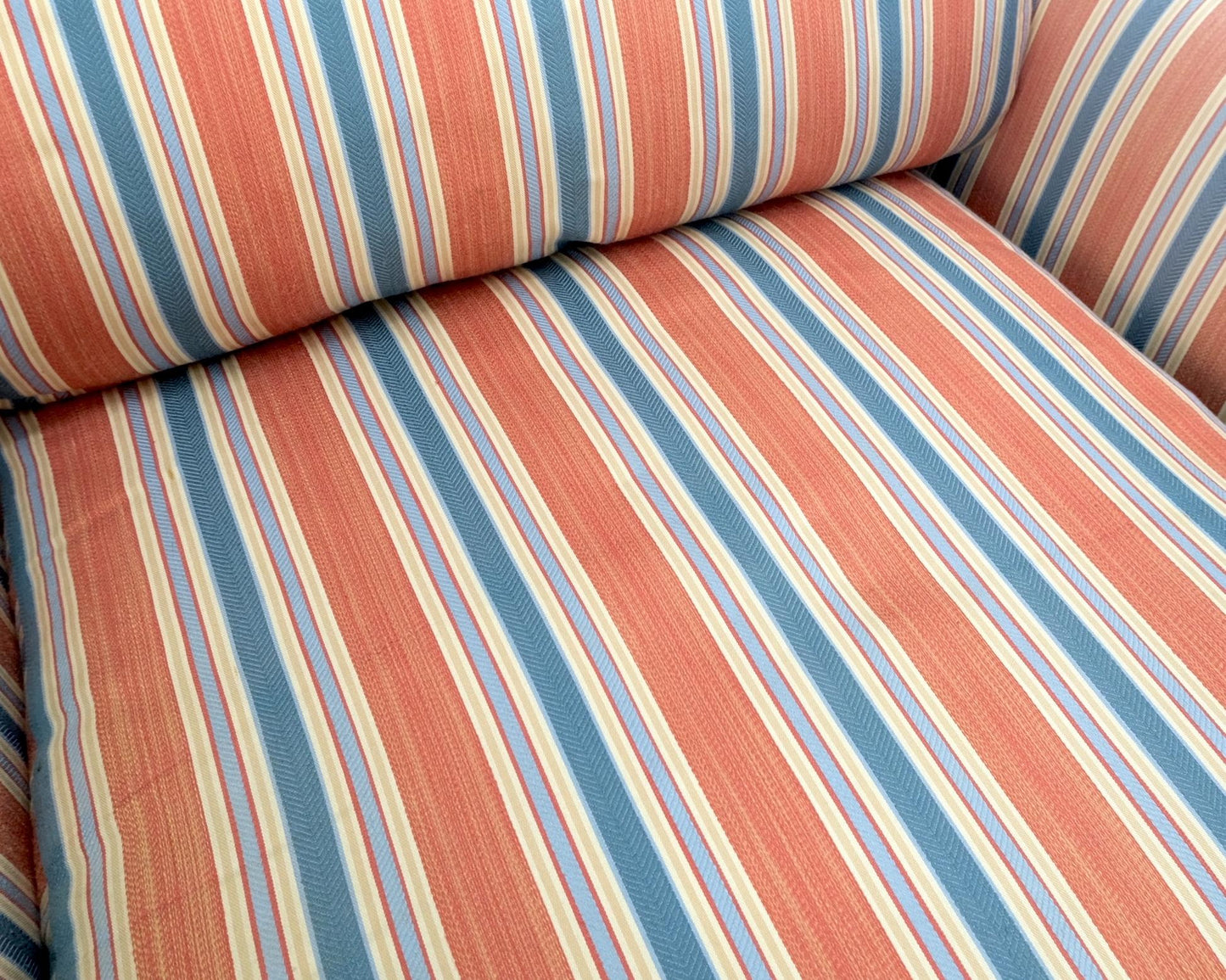 EstablishedLines Pair Mid Century Modern Lucite Base Floating Lounge Club Chairs