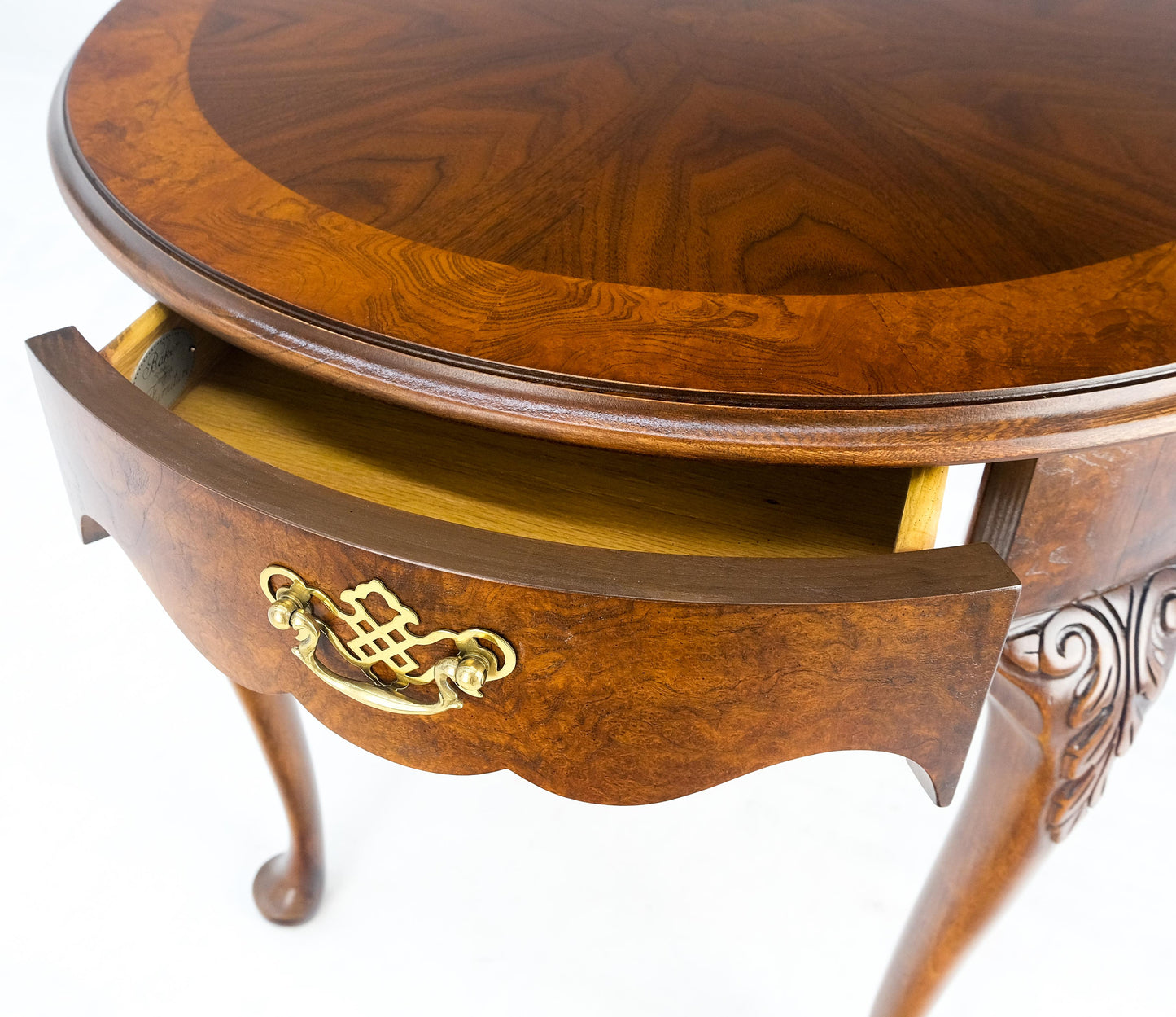 EstablishedLines Baker Burl Wood Banded Walnut Carved Legs One Drawer Lamp End Table Stand MINT!