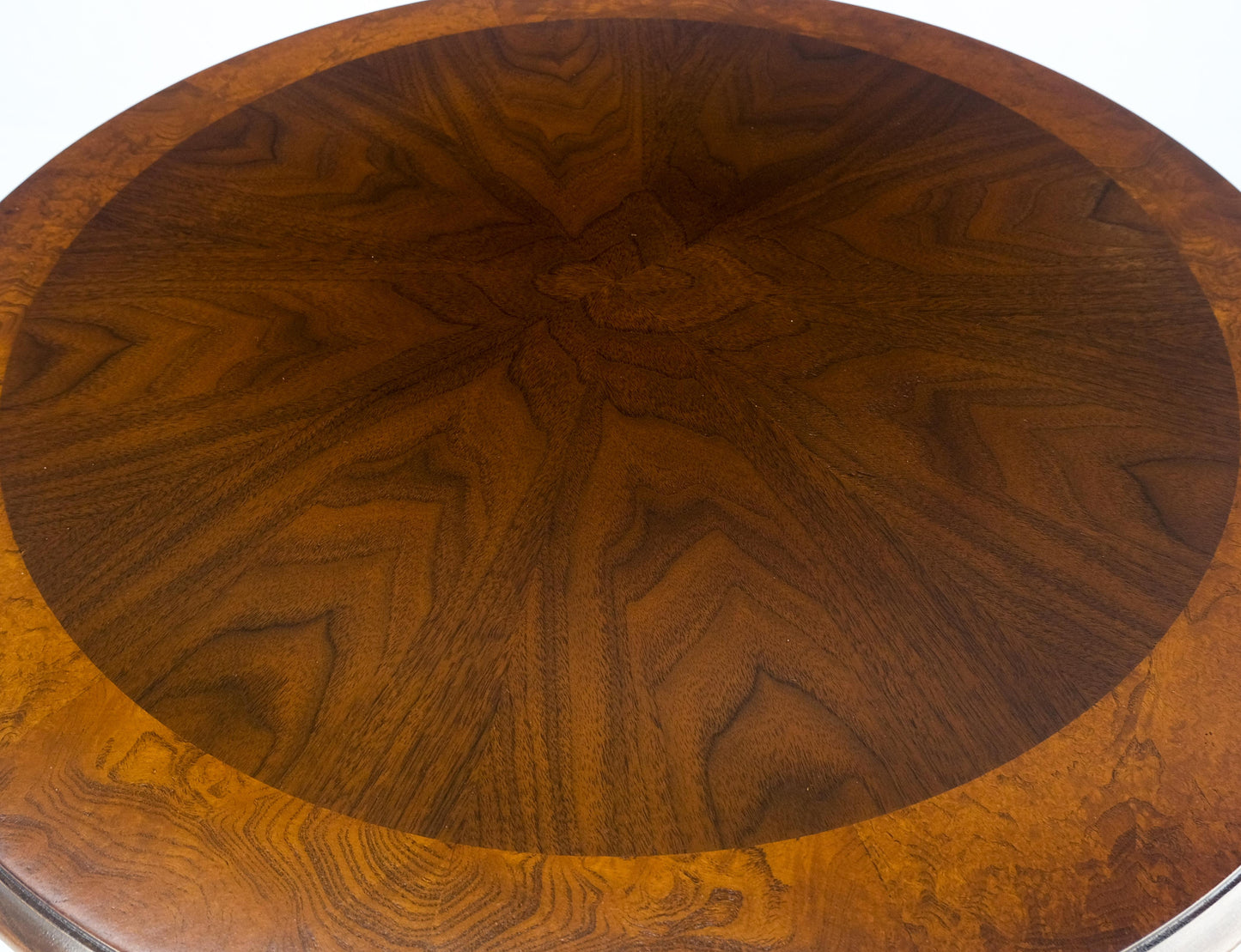EstablishedLines Baker Burl Wood Banded Walnut Carved Legs One Drawer Lamp End Table Stand MINT!