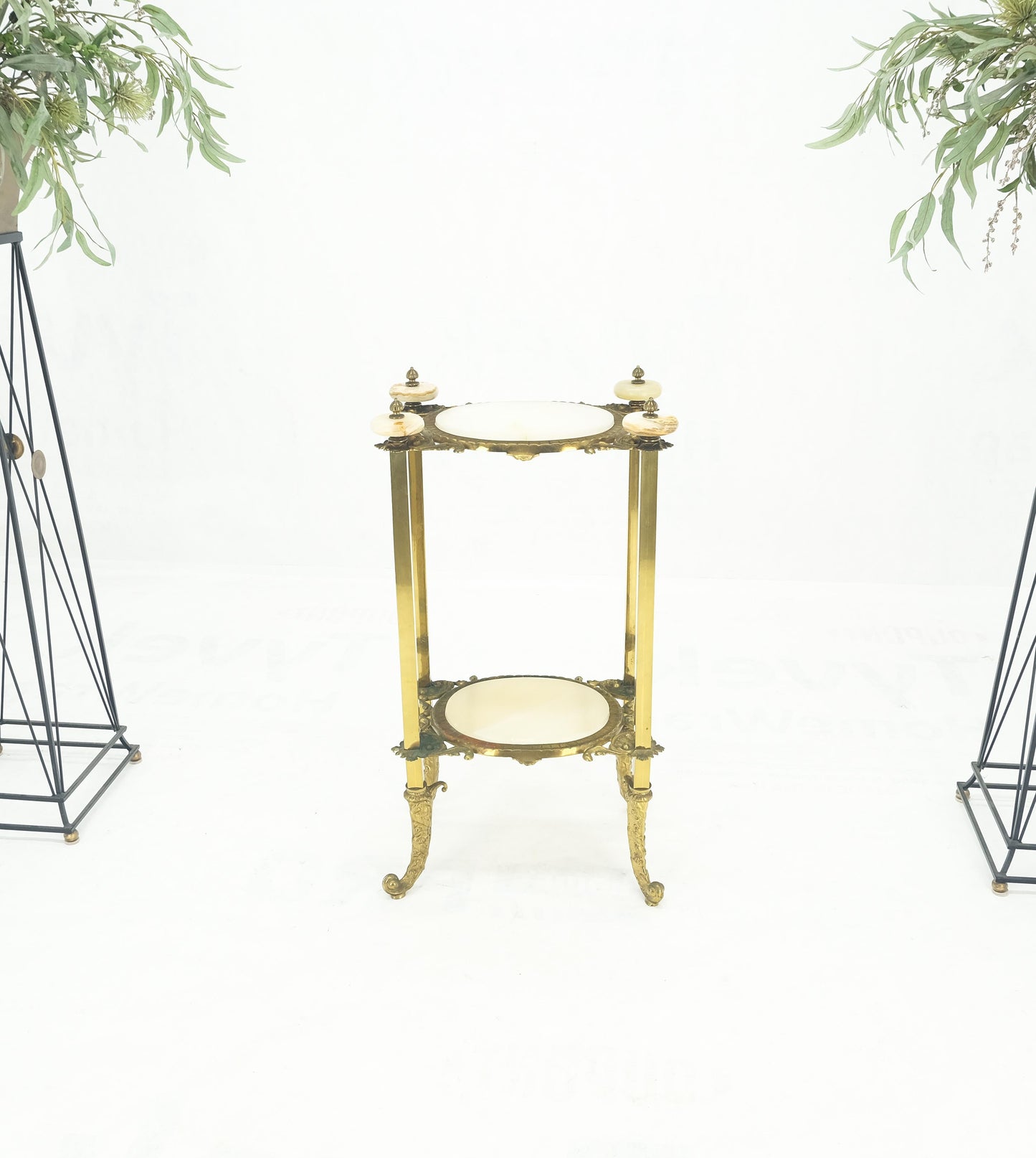Victorian Style Brass Oval Onyx Marble Turned Finials Lamp Side Table Stand MINT