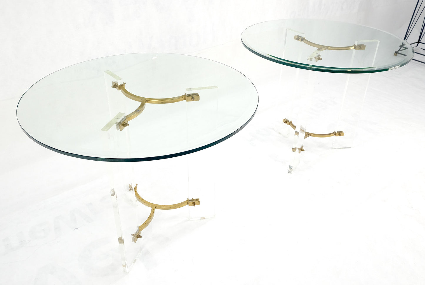 EstablishedLines Pair of Glass Top Lucite & Brass Bases End Side Occasional Tables Stands MINT!