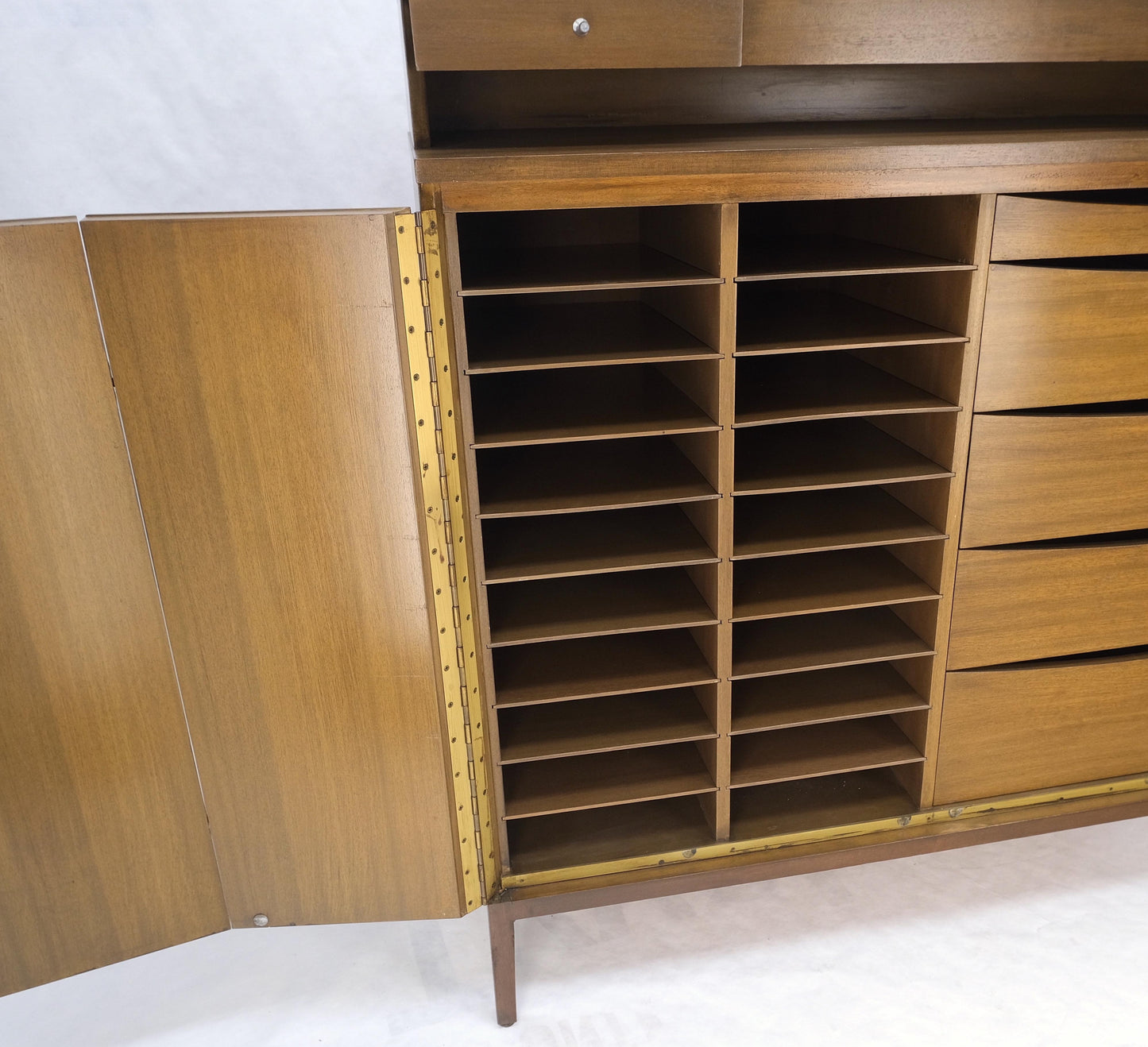 EstablishedLines Paul McCobb Gentlemans High Chest Dresser Calvin Furniture Irwin Collection Mint