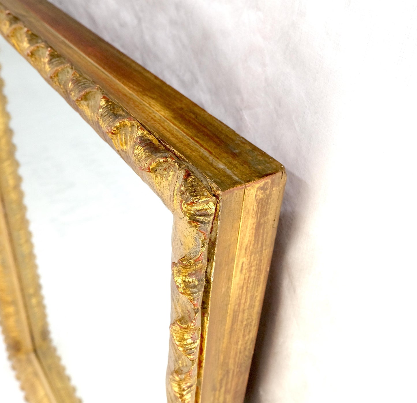 EstablishedLines Scallop Edge 40x50 Carved & Gold Gilt Rectangle Frame c1940s Wall Mirror MInt!