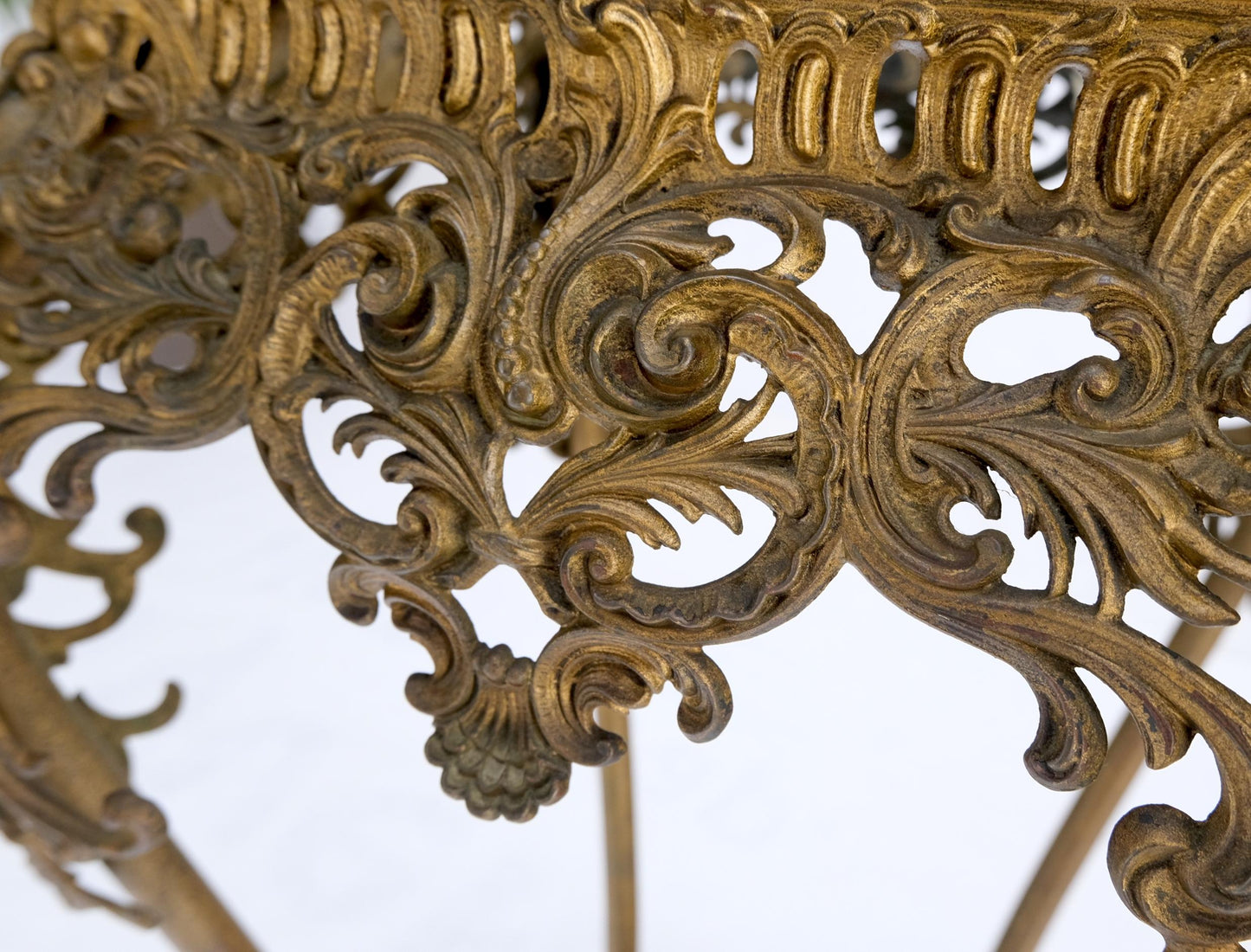 EstablishedLines Onyx Top Ornate Gilt Brass Base Lamp Table Stand Pedestal