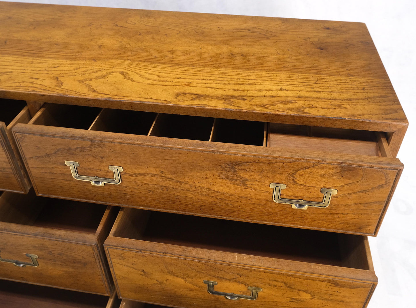EstablishedLines Henredon Campaign Style 9 Drawers Brass Drop Pulls Long Dresser Credenza Mint!