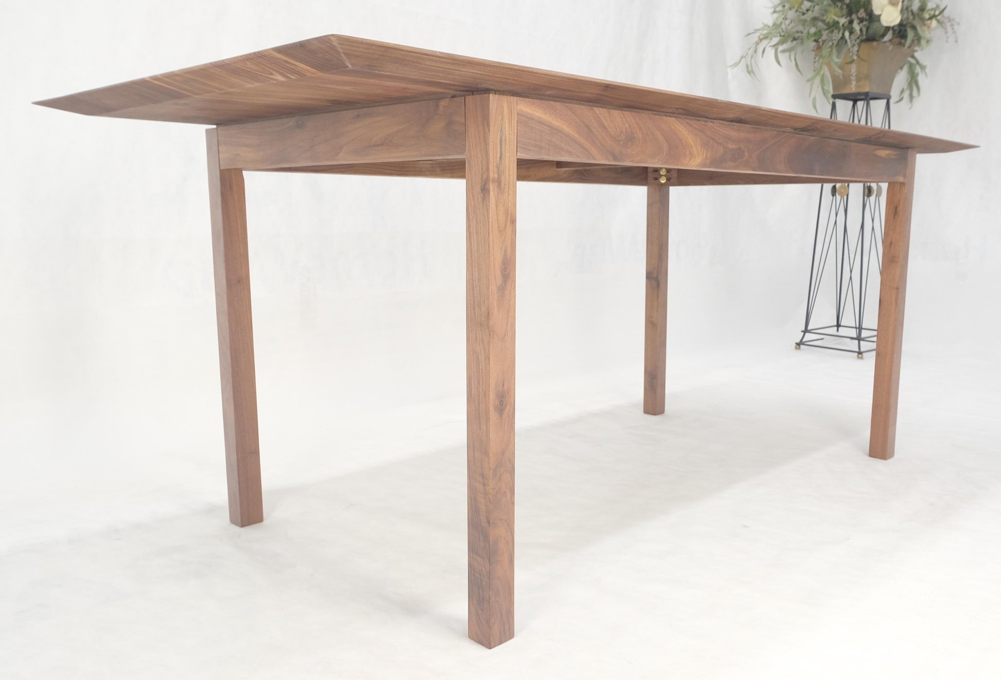 EstablishedLines Solid Walnut Knife Edge Parsons Square Legs Rectangle 6' Long Dining Table MINT!