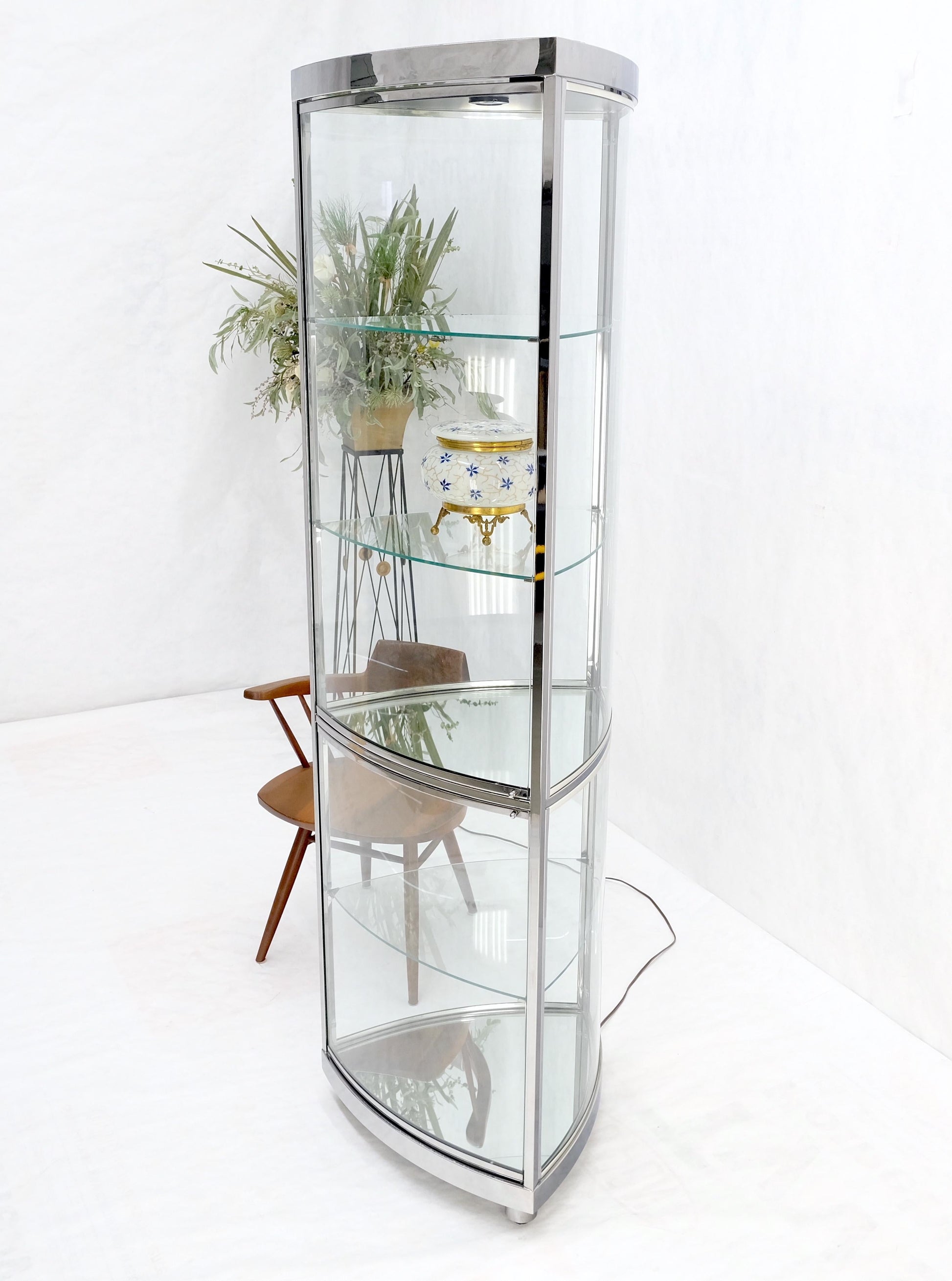 EstablishedLines Rounded Triangle Shape Bowed Glass & Chrome Shelves Display Case Vitrine MINT!