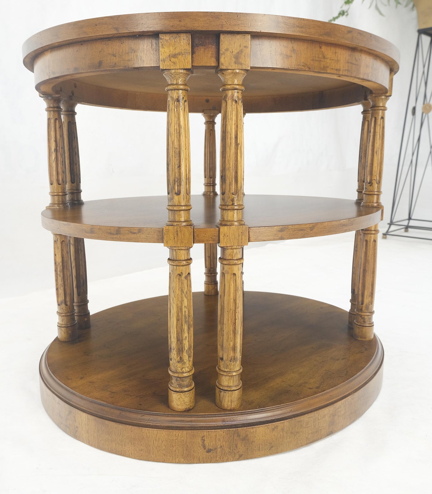 EstablishedLines Henredon Oval Burl Walnut 3 Tier Sied End Lamp Table Stand Magazine Shelf MINT