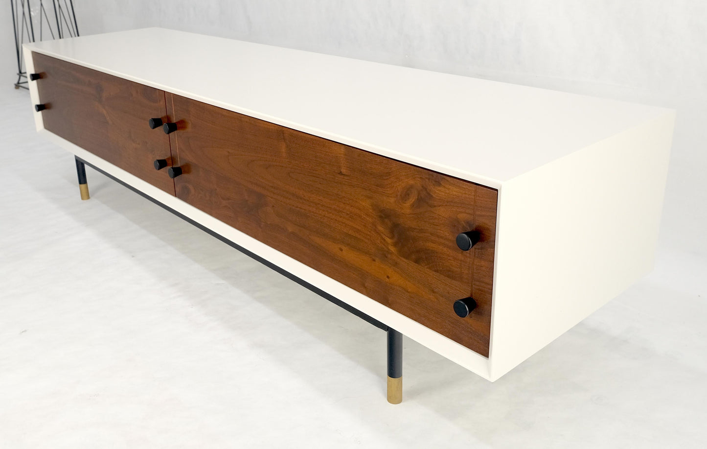 EstablishedLines Low Profile White Lacquer Oiled Walnut Drawers TV Stand Credenza Console MINT!