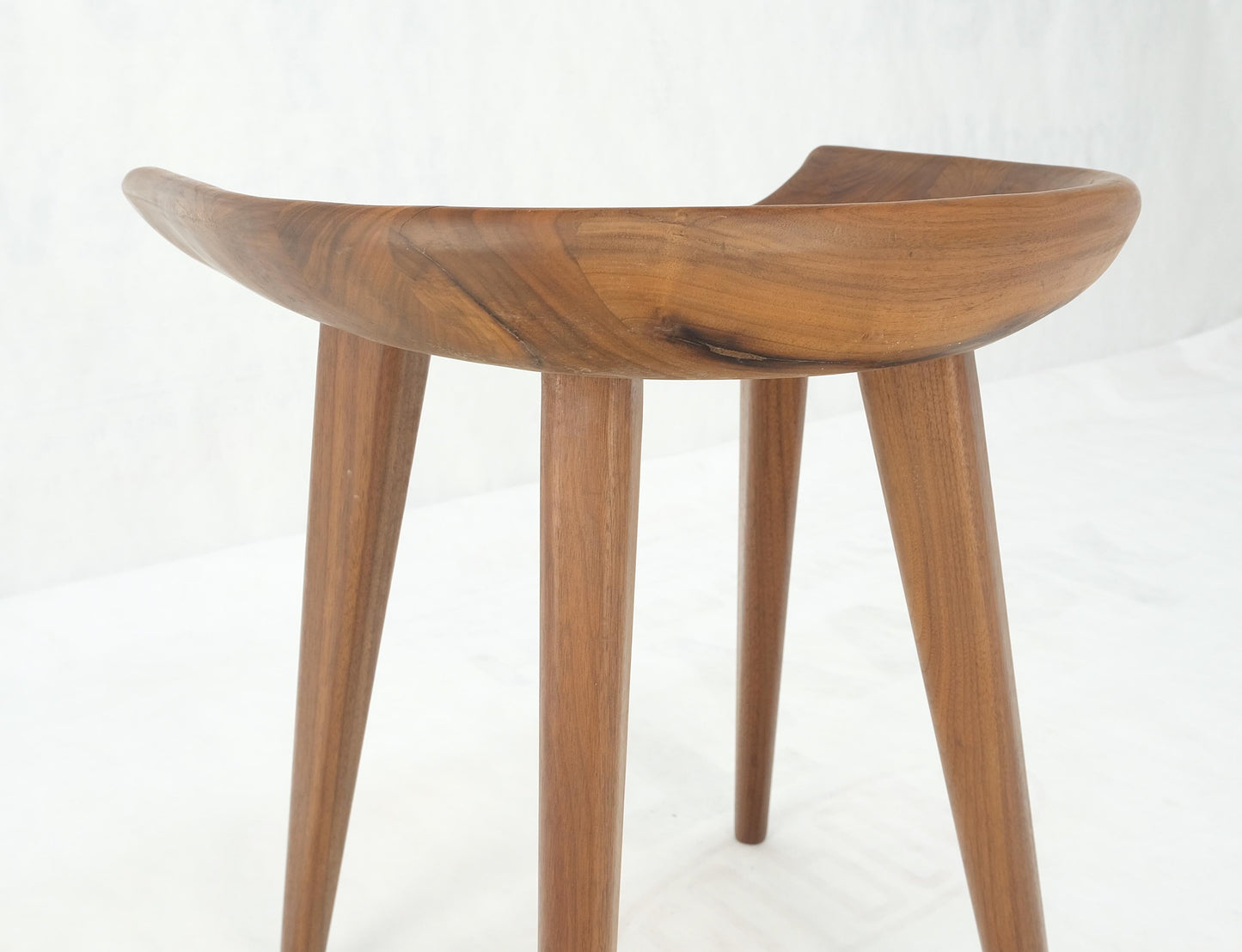 EstablishedLines Solid Carved Seat Oiled Walnut Chair on Dowel Legs Mint!