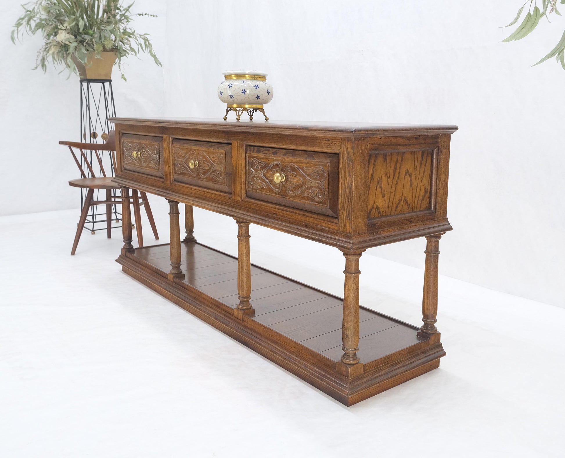 EstablishedLines Spanish Colonial Carved Oak 3 Deep Drawer Sideboard Credenza Buffet Console MINT