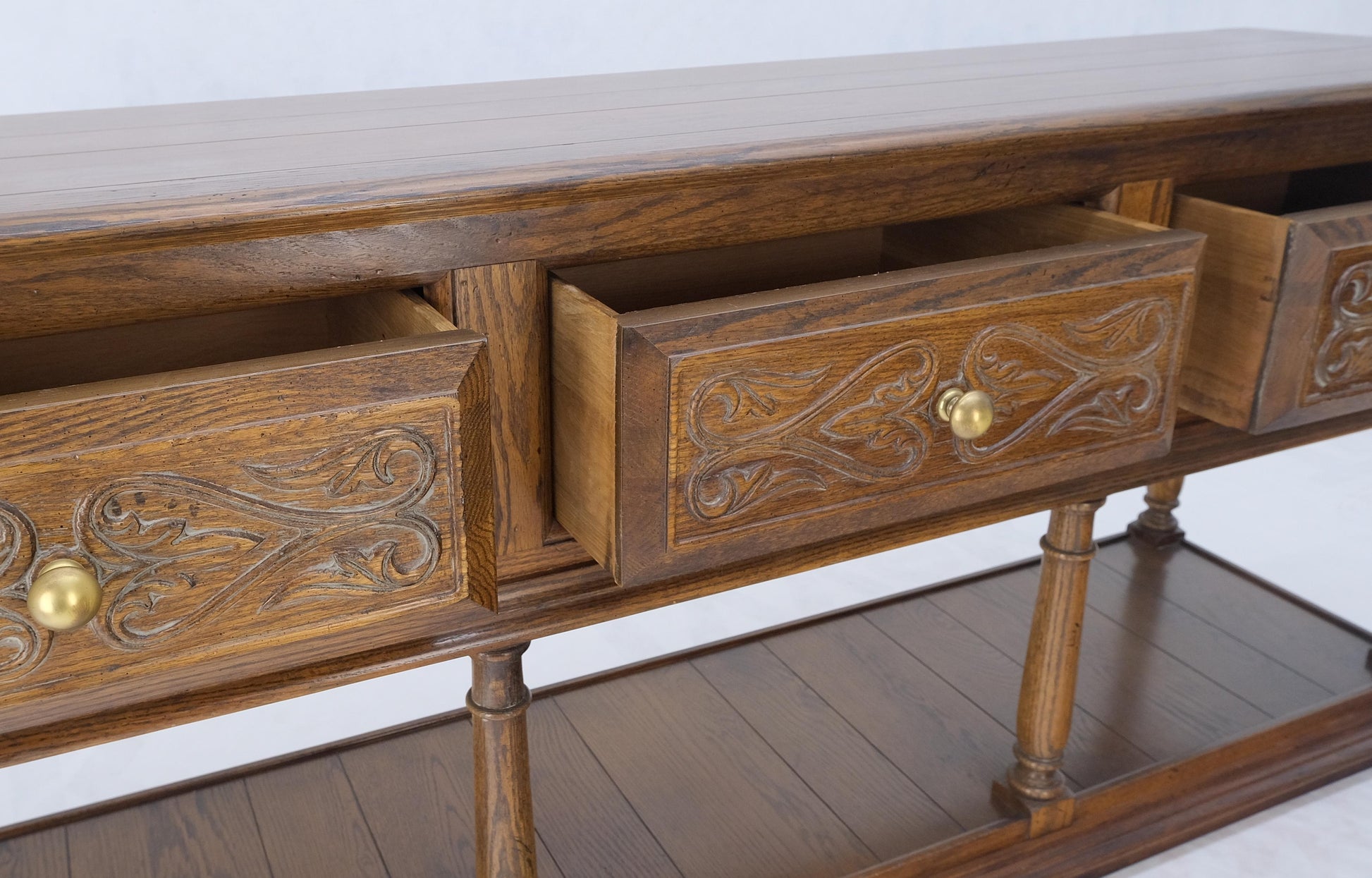EstablishedLines Spanish Colonial Carved Oak 3 Deep Drawer Sideboard Credenza Buffet Console MINT