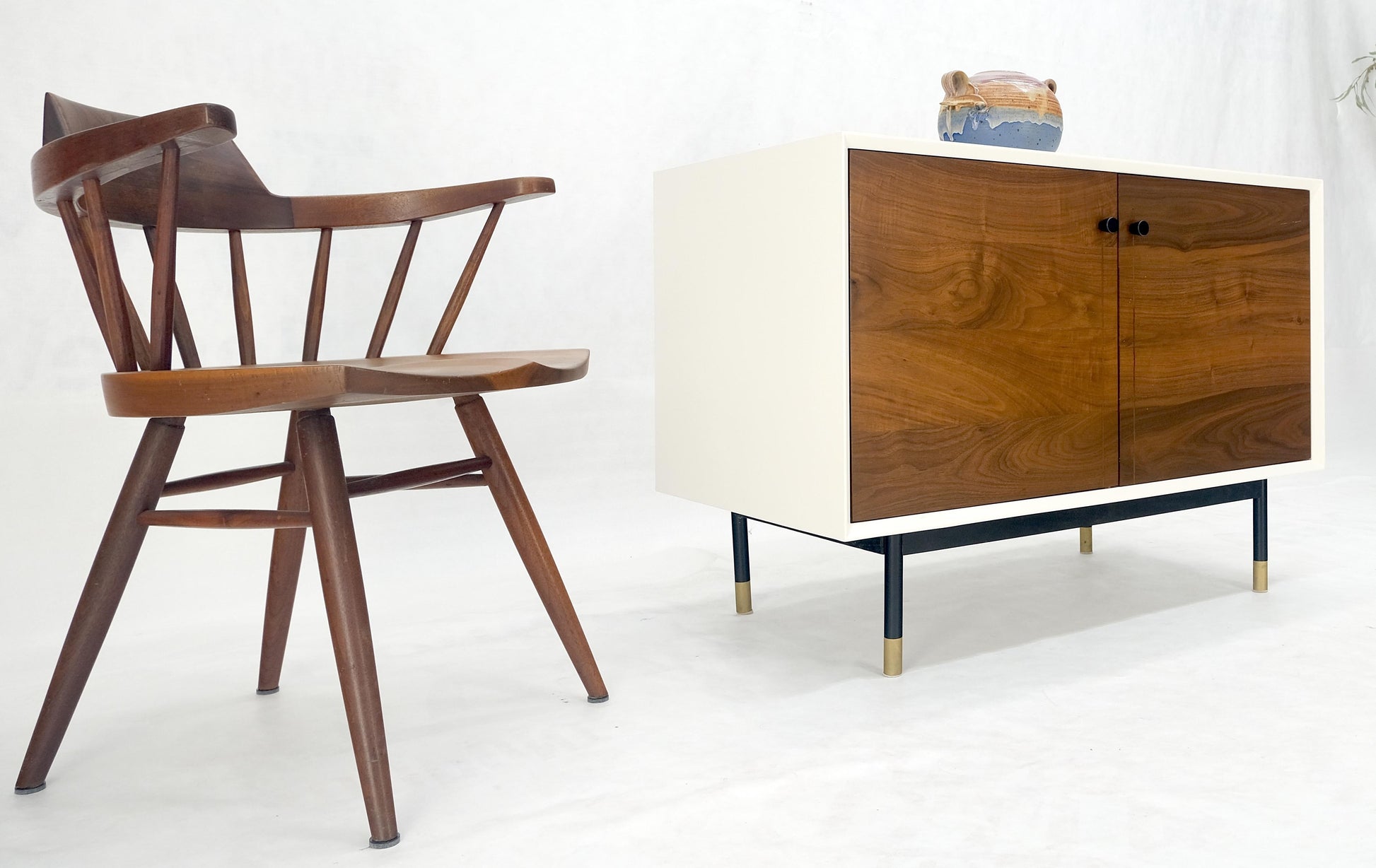 EstablishedLines Bookmached Walnut Double Doors White Lacquer Compact 28" Tall Credenza MINT