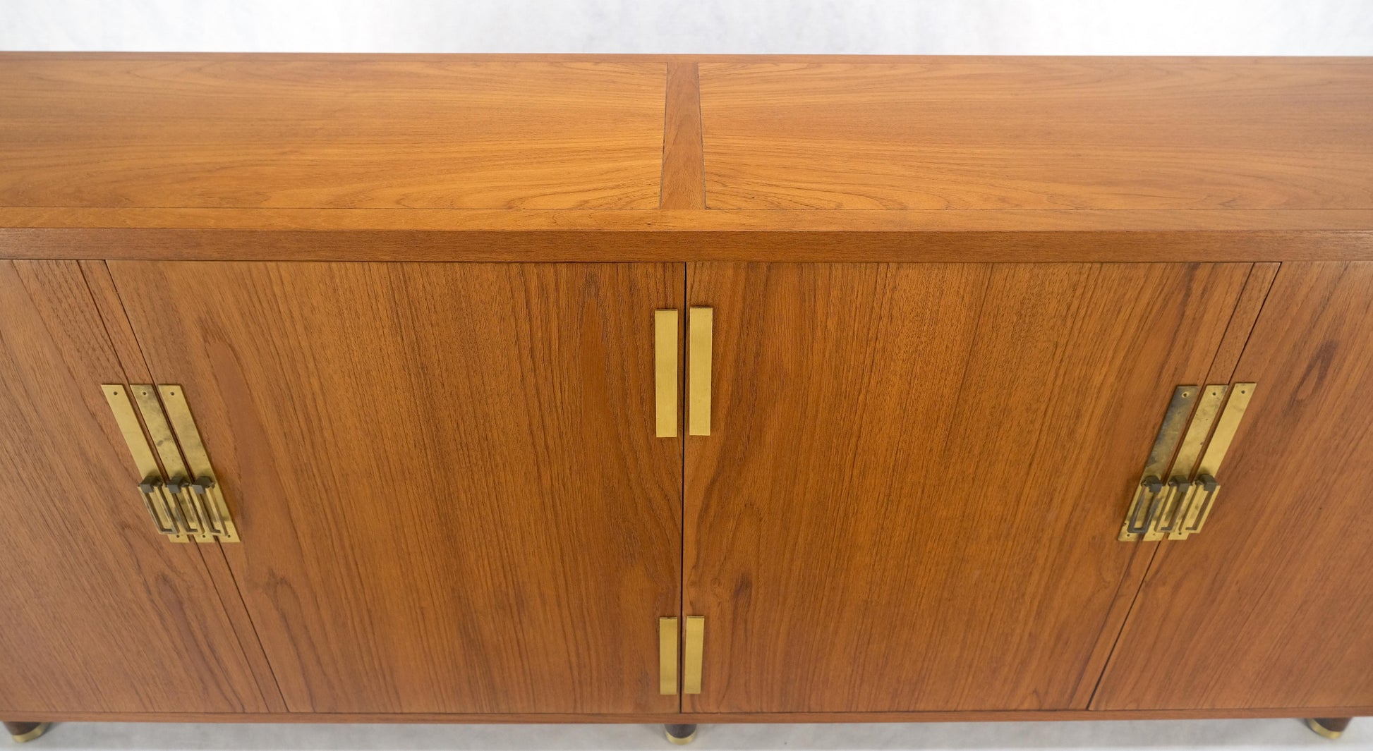 EstablishedLines Baker Teak & Brass Double Door Compartment 4 Drawers Credenza Dresser MINT!