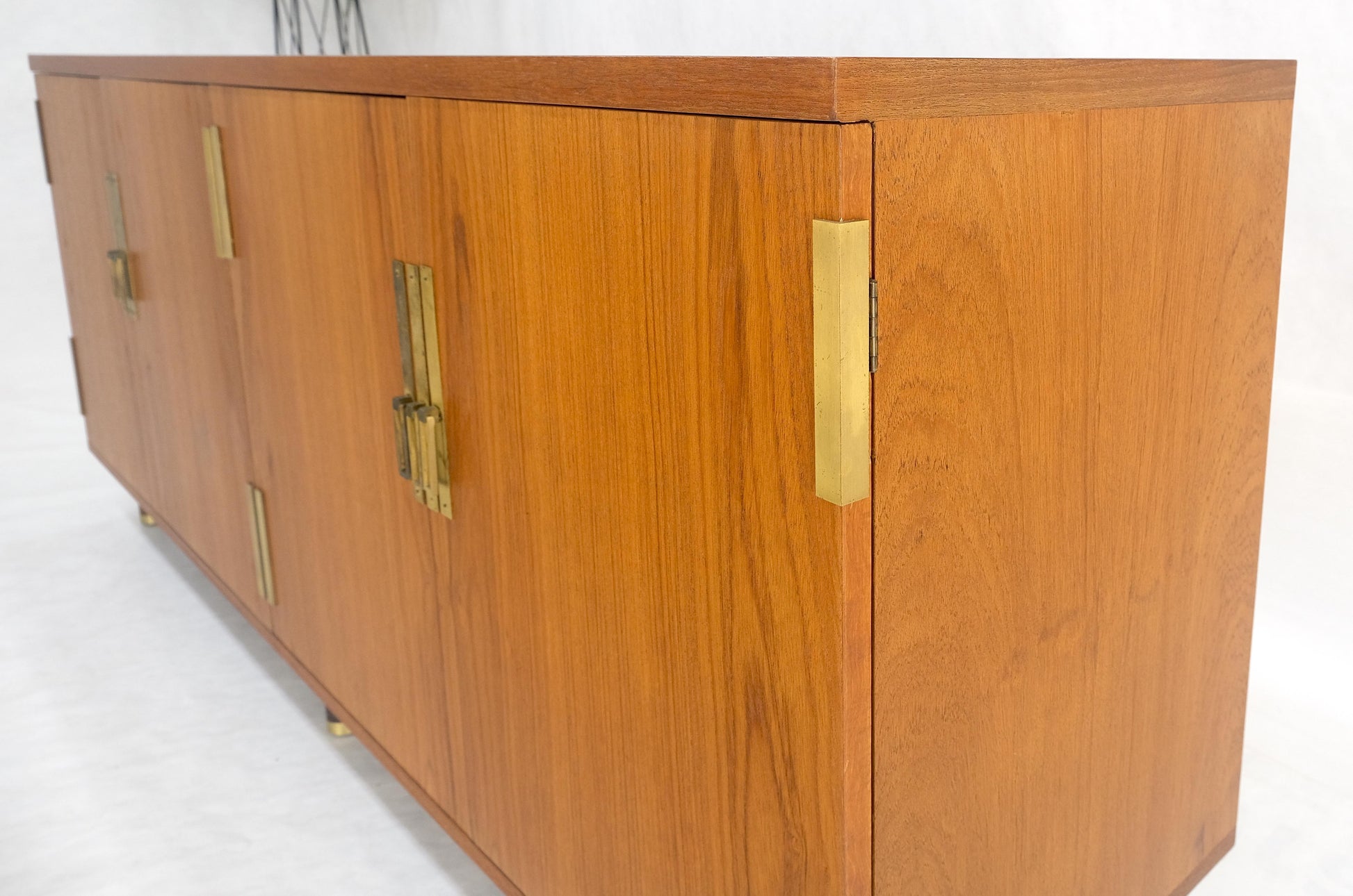 EstablishedLines Baker Teak & Brass Double Door Compartment 4 Drawers Credenza Dresser MINT!