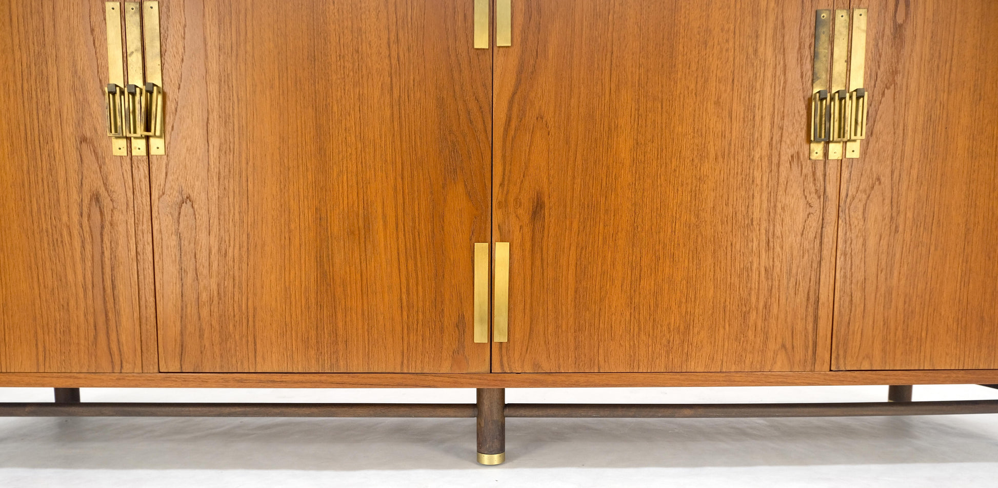 EstablishedLines Baker Teak & Brass Double Door Compartment 4 Drawers Credenza Dresser MINT!