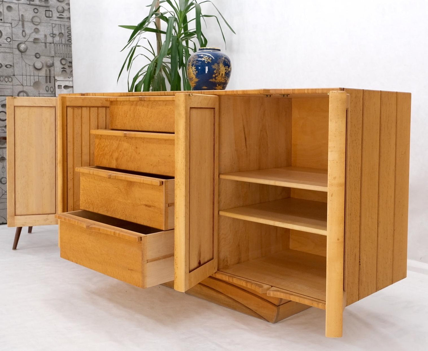 EstablishedLines Solid Birds Eye Curly Maple All Dovetailed Artists Signed Sideboard Server MINT!