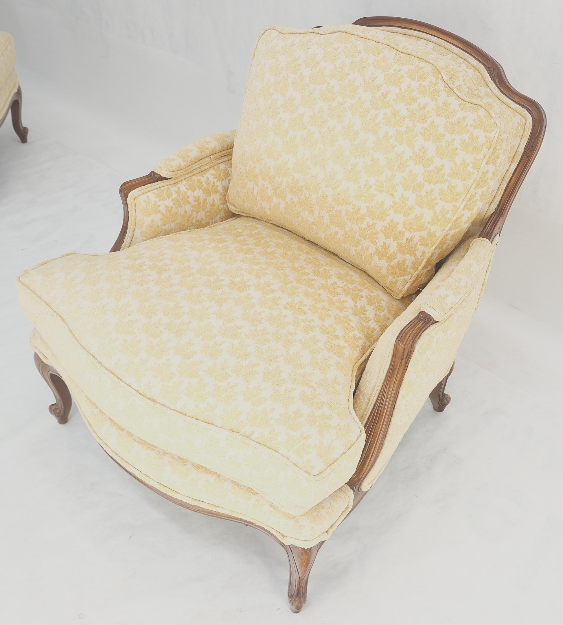 EstablishedLines Wide Carved Walnut Frame French Arm Chair w/ Matching Ottoman Chaise Super Clean