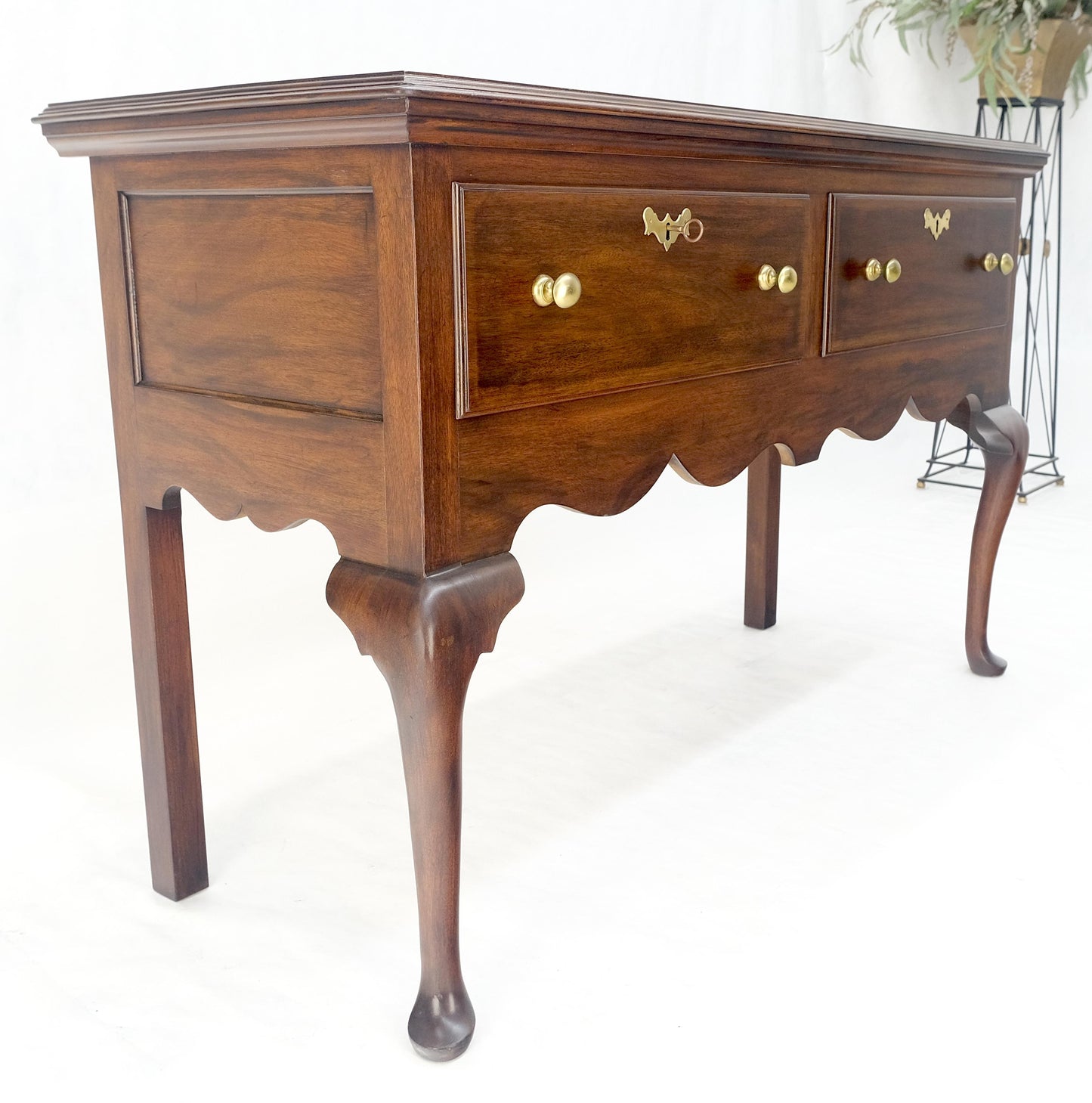 EstablishedLines Virginia Galleries Henkel Harris Mahogany Double Drawer Buffet Short Sideboard