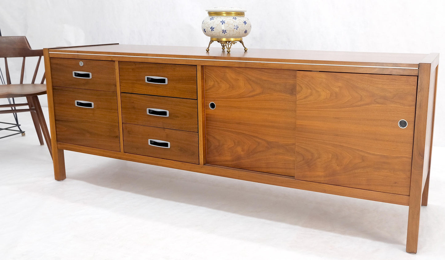 EstablishedLines Drexel Walnut Mid Century Modern Long Credenza Sliding Doors 5 Drawer File MINT!