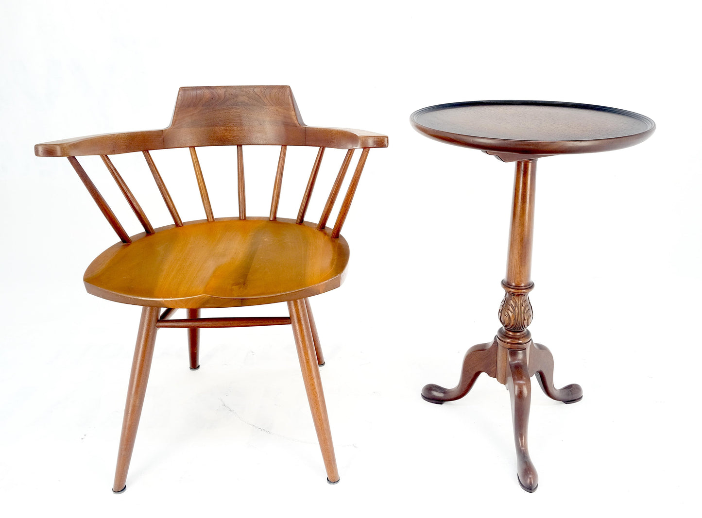 EstablishedLines Antique c1920s Carved Mahogany Tripod Base Round Pie Crust Edge Lamp Side Table