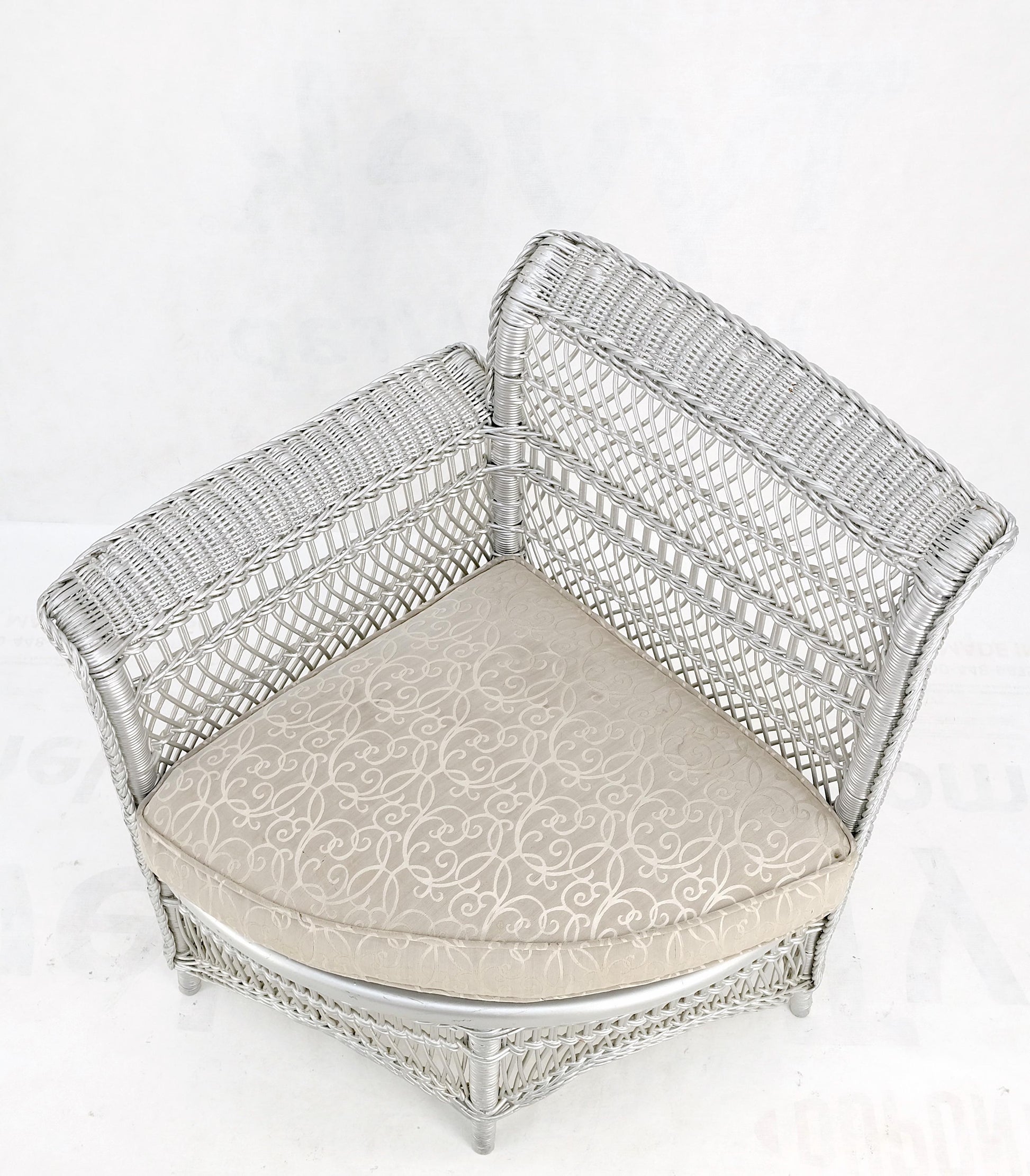 EstablishedLines Antique Wicker Corner Chair Finished Painted in Silver Metal Finish Mint