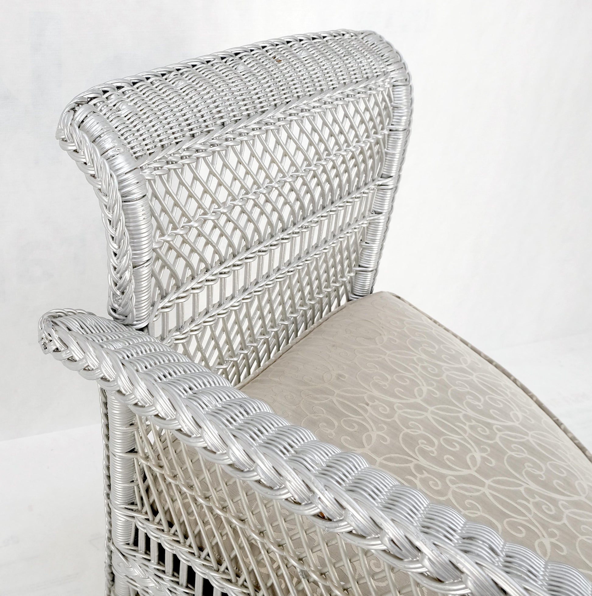 EstablishedLines Antique Wicker Corner Chair Finished Painted in Silver Metal Finish Mint