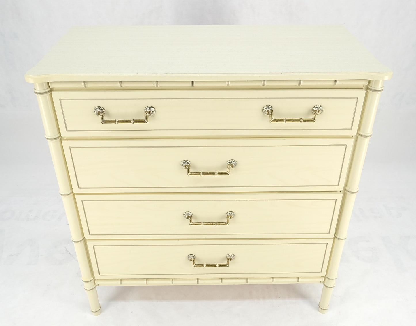 EstablishedLines Faux Bamboo Beige White Lacquer 4 Drawers Bachelor Chest Dresser MINT!