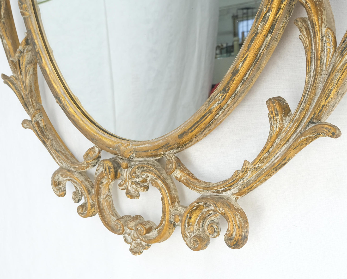 EstablishedLines Gesso Pierced Wood Gold Leaf Frame Oval Round Rococo Wall Mirror c1920s MINT!